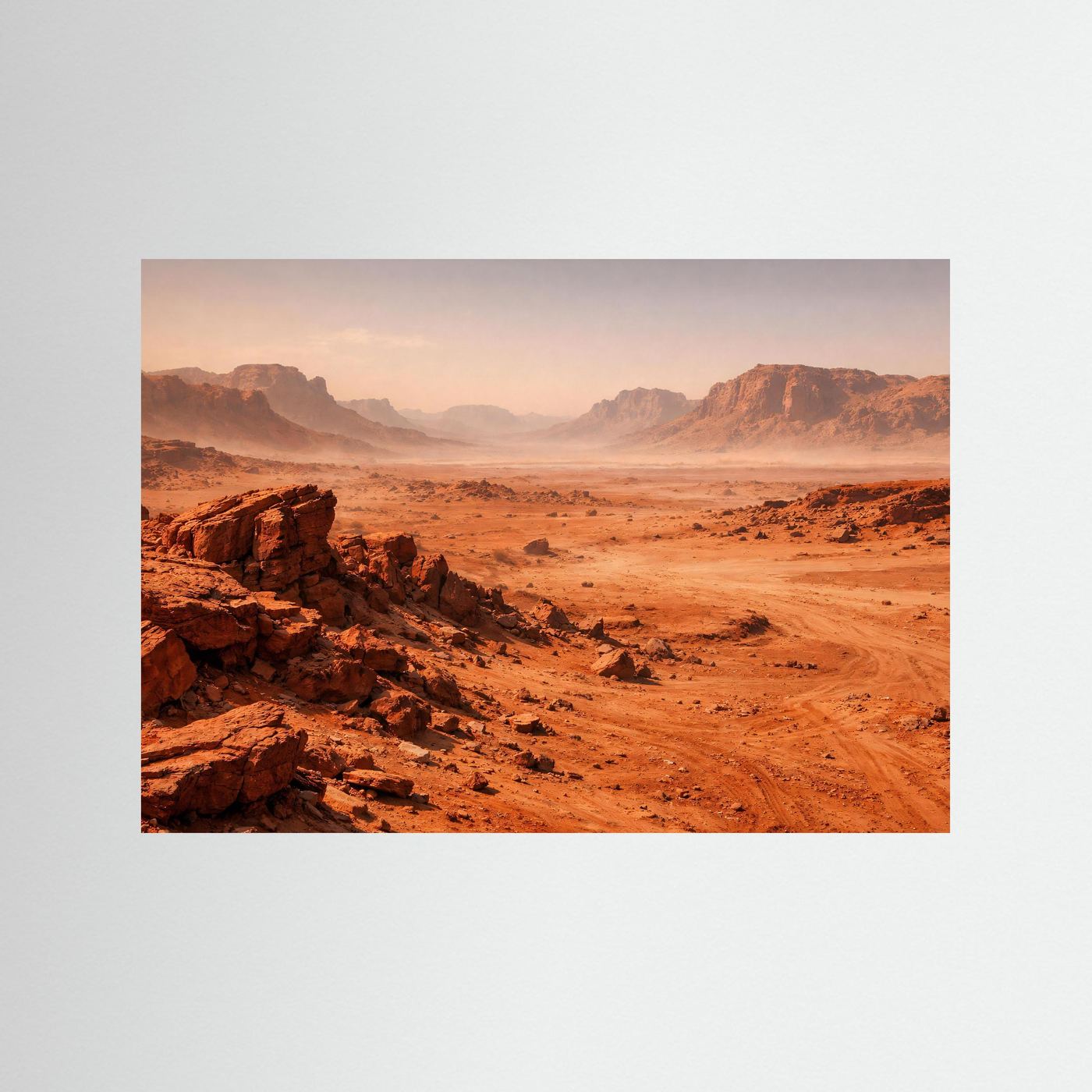 Weite des Canyons im Dunst | Rote Wüstenlandschaft & Natur Poster Querformat
