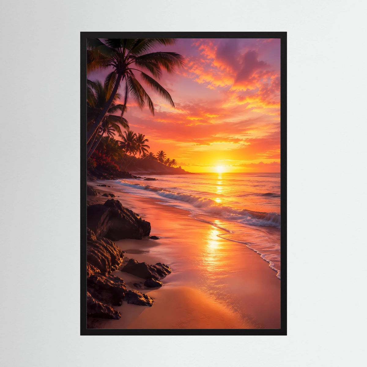 Hochformat-Poster eines tropischen Strands bei Sonnenuntergang mit Palmen und Meer