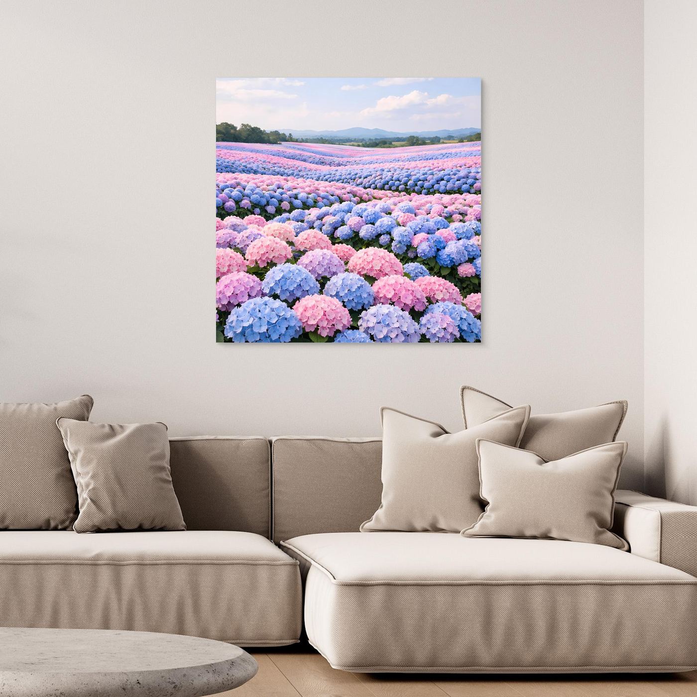 Leinwandbild mit blühendem Hortensienfeld in Pastellrosa und Hellblau, ohne sichtbaren Rahmen