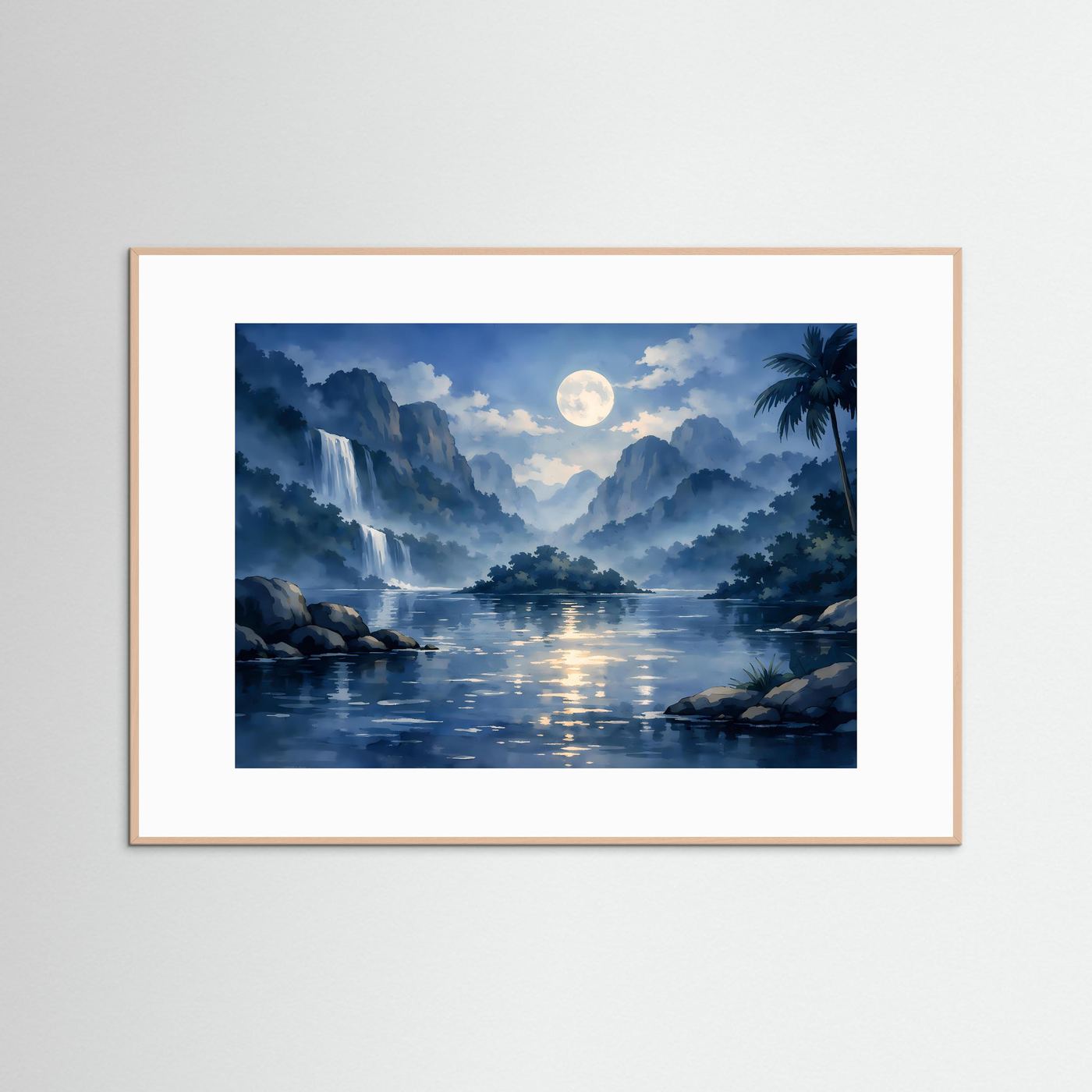 Natur-Poster mit Wasserfall, See und Mond, Palmen, im hellbraunen Rahmen