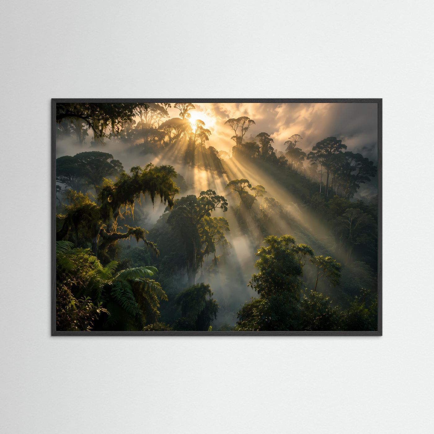 Wandposter mit tropischem Regenwald, Sonnenstrahlen und Nebel, schwarzer Rahmen