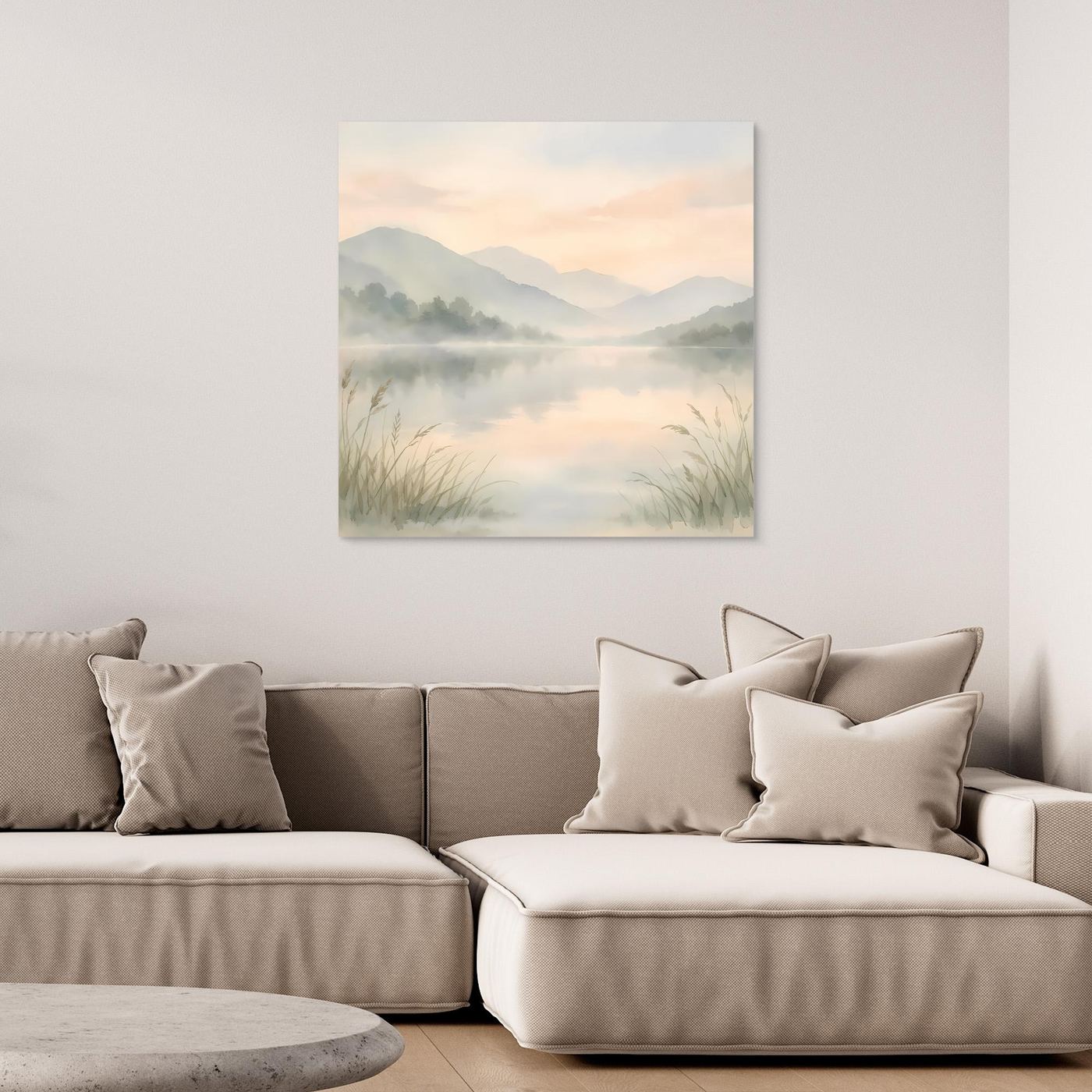 Leinwandbild mit Bergsee im Nebel, aquarellartig, ohne sichtbaren Rahmen