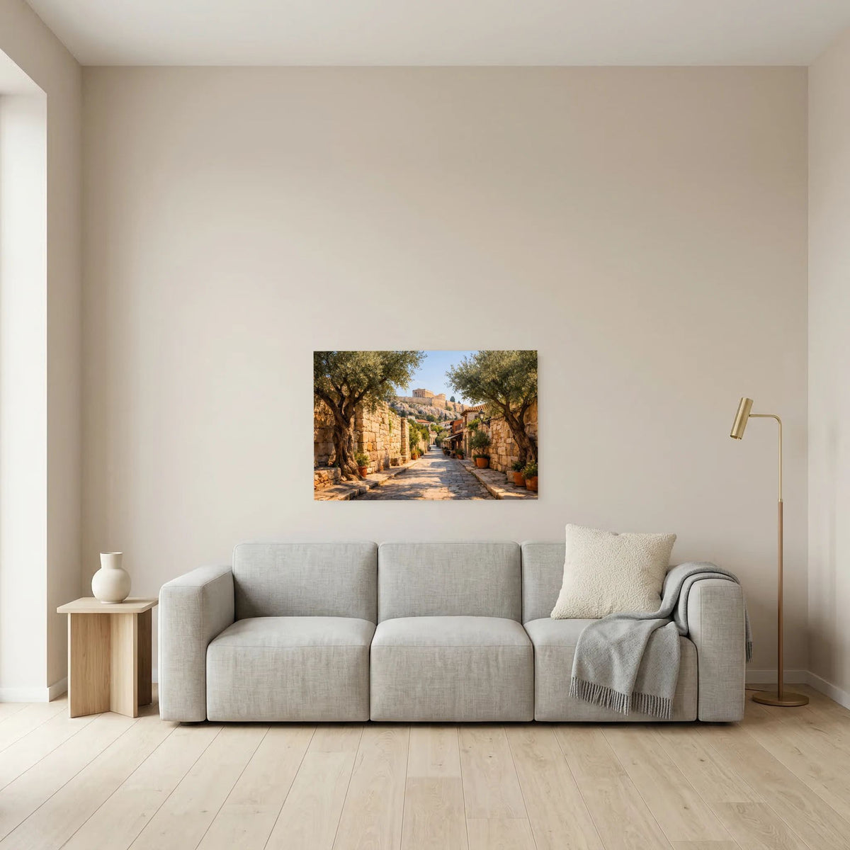 Wandbild im Querformat: Altstadtstraße zwischen Steinmauern, Blick auf die Akropolis