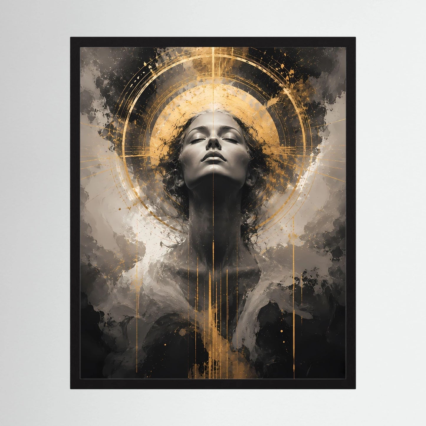 Gerahmtes Poster mit abstraktem Frauengesicht, schwarzer Gestalt und goldenem Kreis im Hochformat.