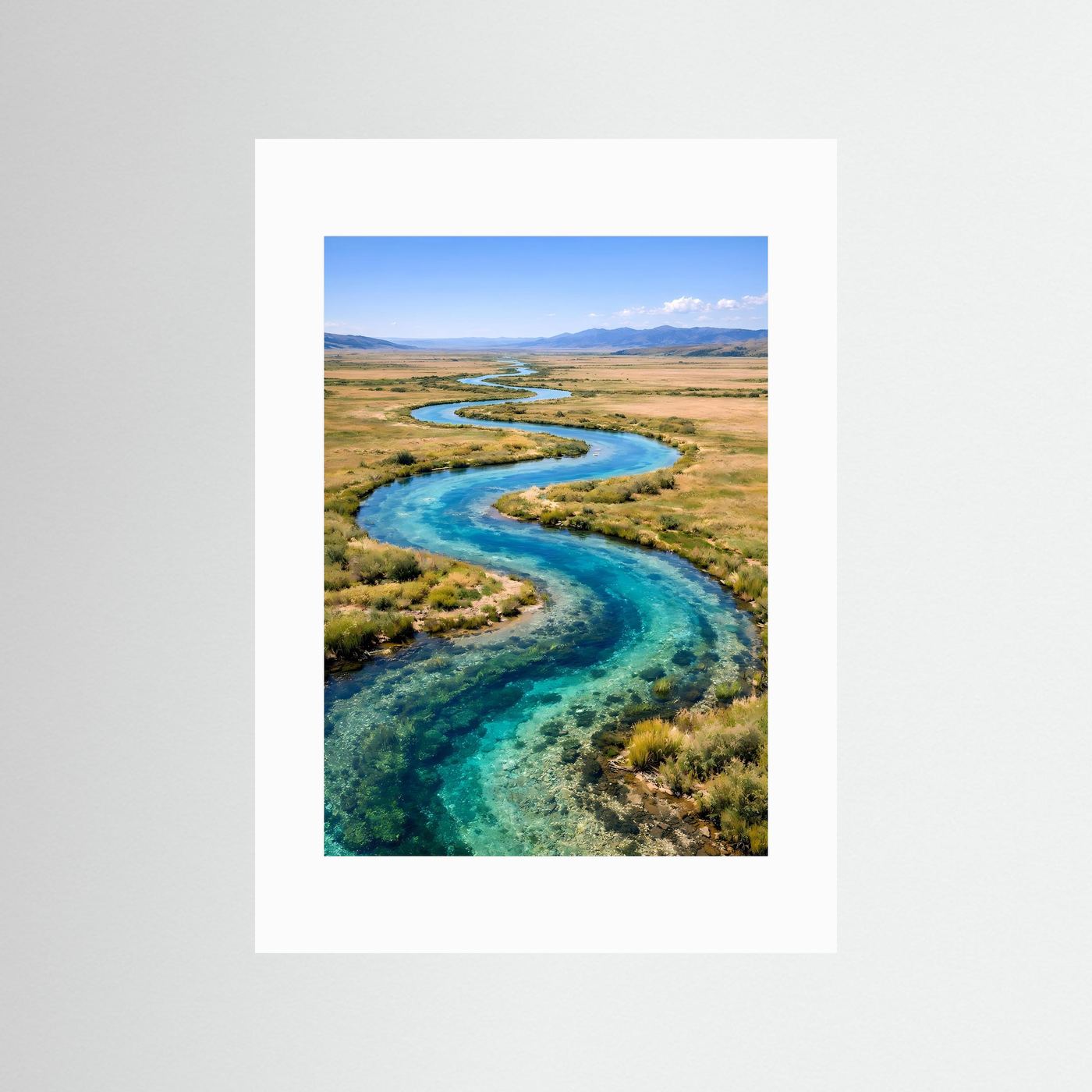 Landschafts-Wandposter im weißen Passepartout, türkisfarbener Fluss, Hochformat
