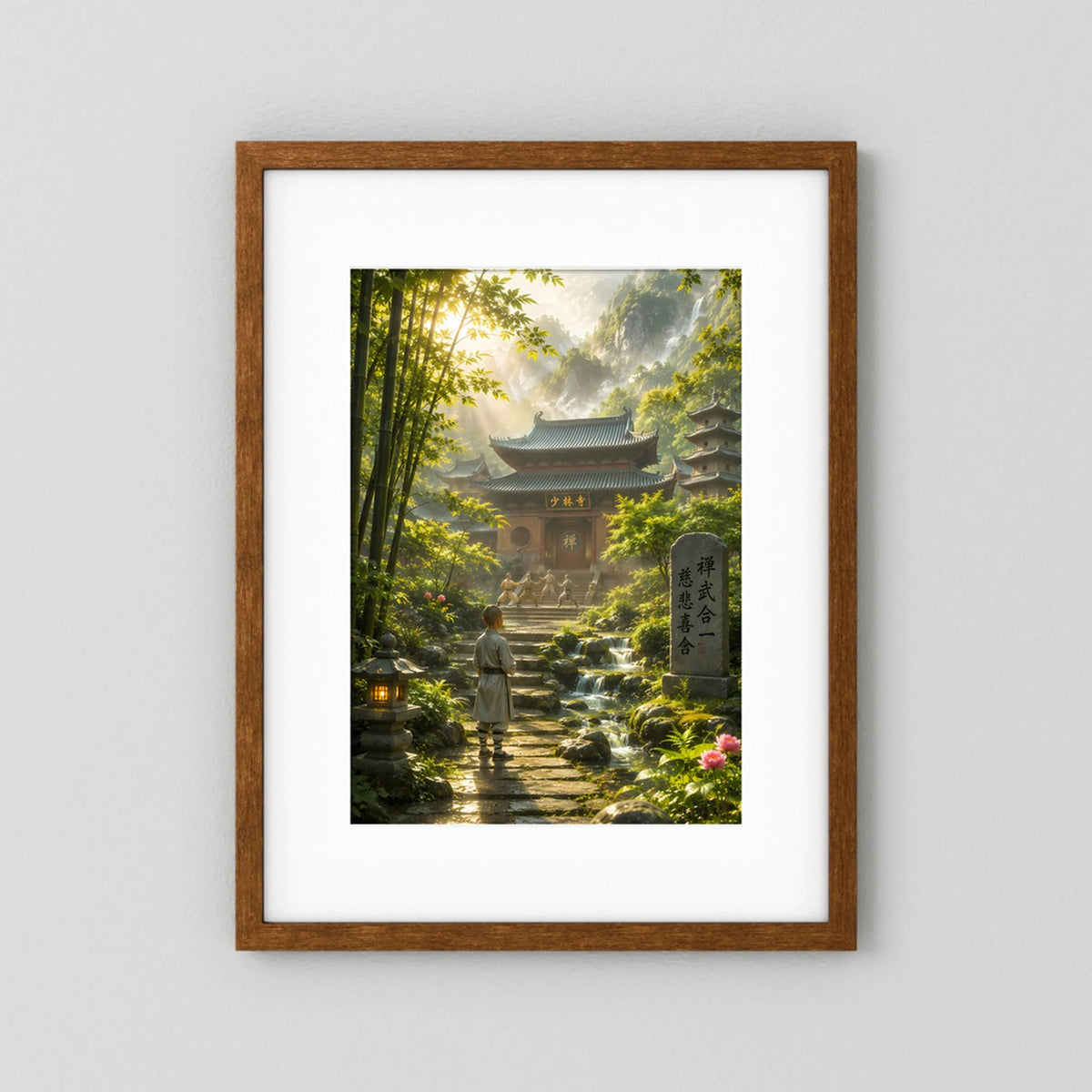 Hochformat-Poster mit asiatischem Tempel im Bambuswald, Mönch auf Weg, braun gerahmt