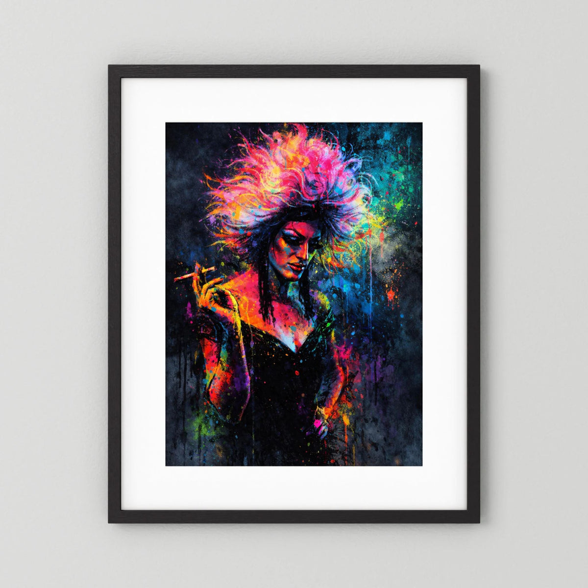 Drag-Queen-Poster im schwarzen Rahmen mit Zigarette, farbige Perücke, Neon-Sprühfarben