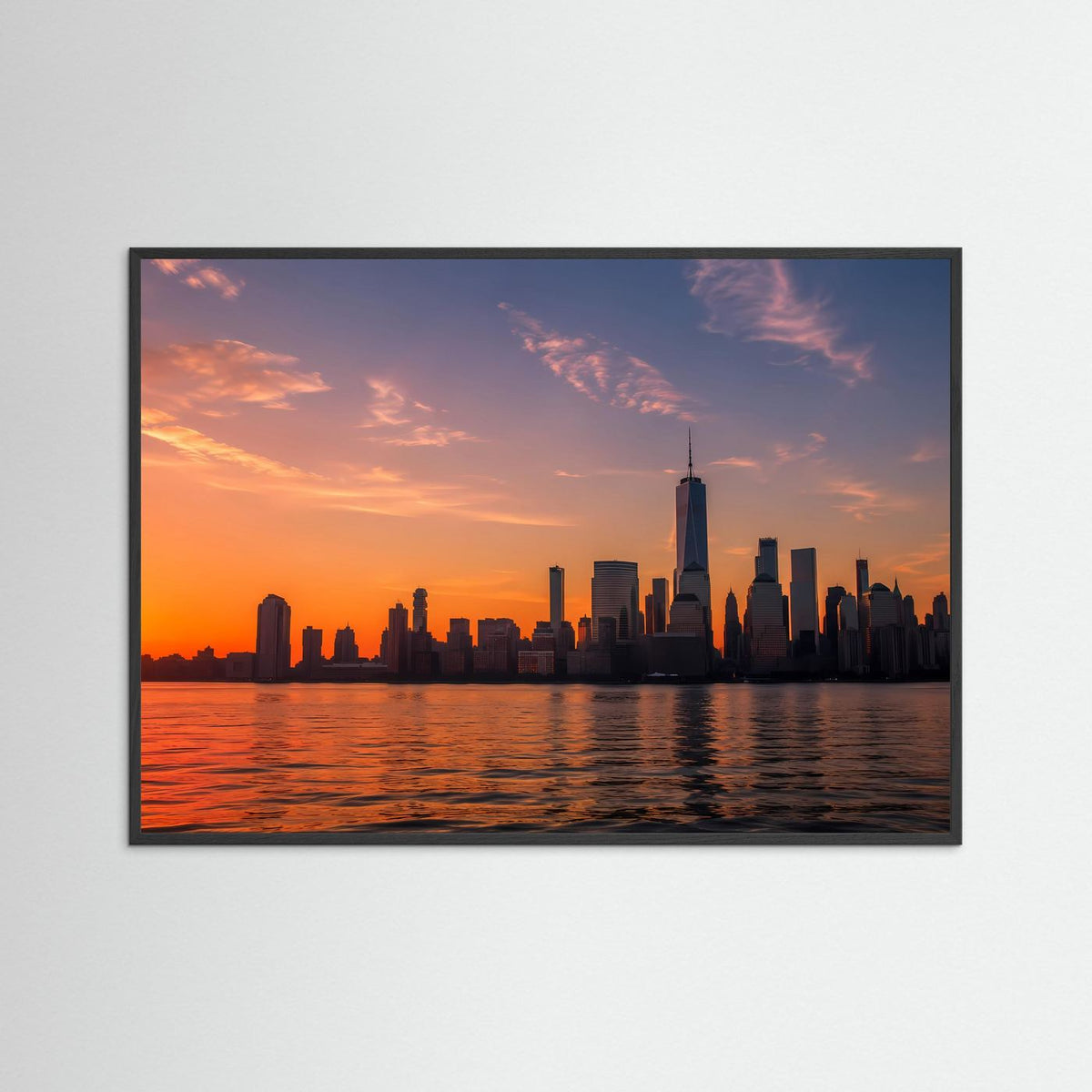 Querformat-Poster mit New-York-Skyline bei Sonnenuntergang und Wasser, schwarzer Rahmen