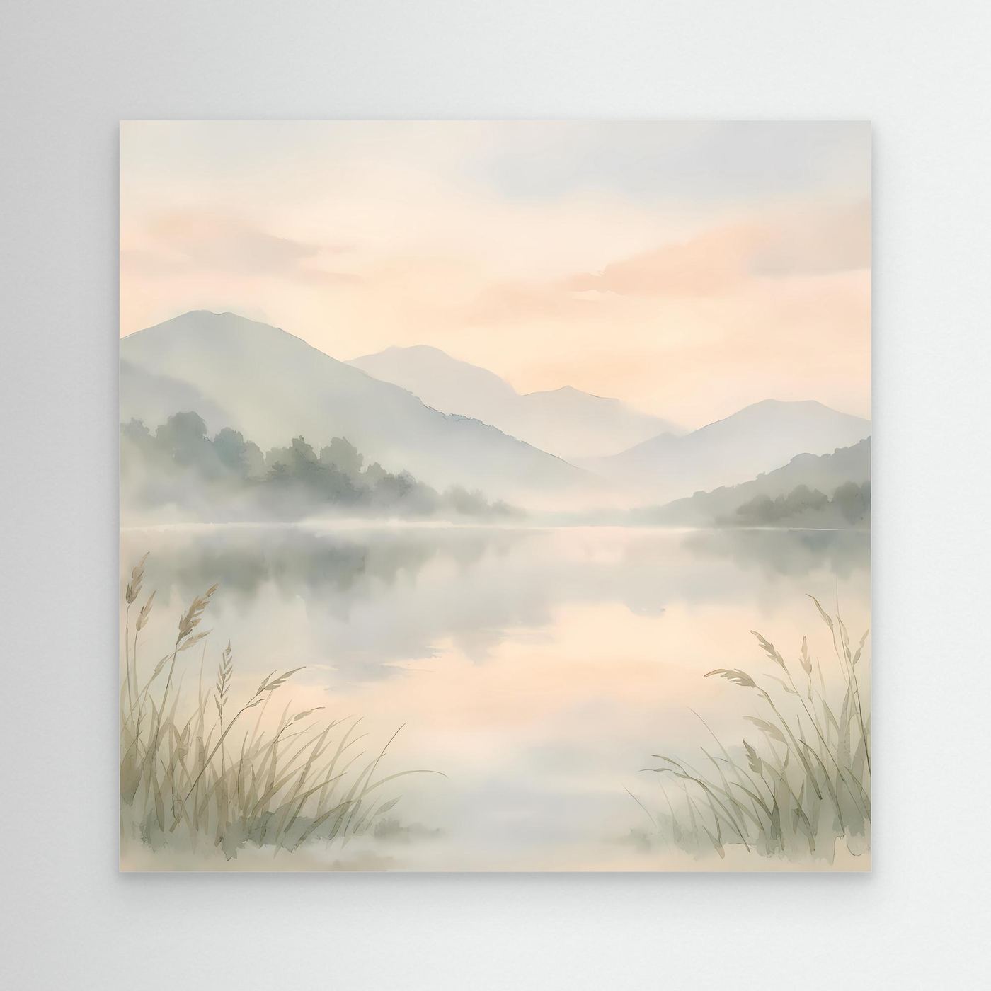 Leinwandbild nebliger Bergsee im Aquarellstil, Berge, ruhiger See und Schilf