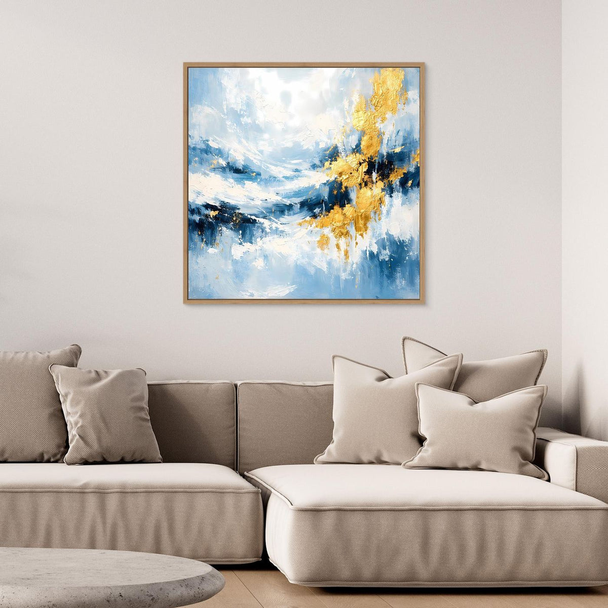 Abstraktes Leinwand-Wandbild mit Meerlandschaft in Türkis und goldfarbenen Akzenten, goldfarbener Rahmen