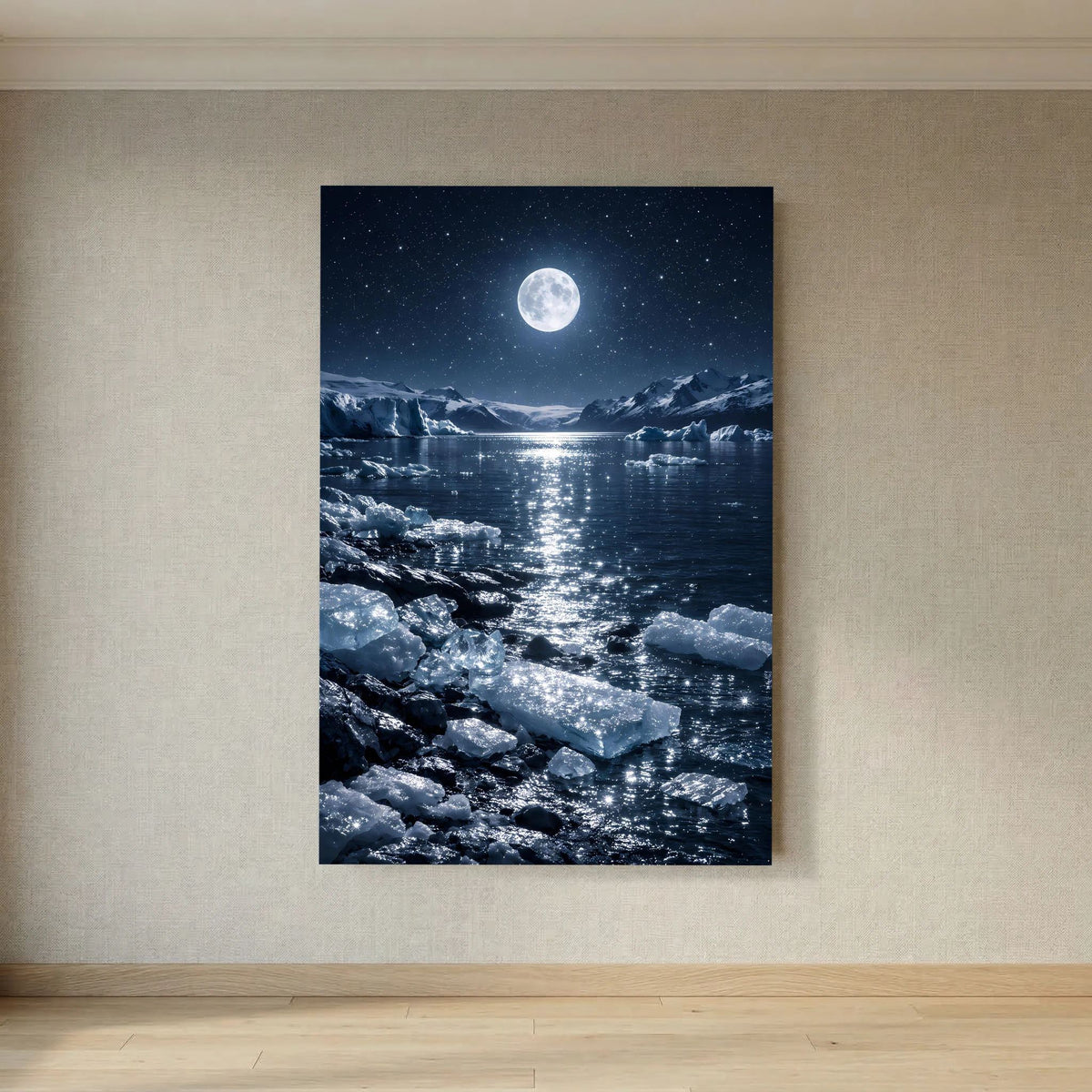 Hochformatiges Wandbild mit Vollmond über dunklem Wasser und verstreuten Eisstücken