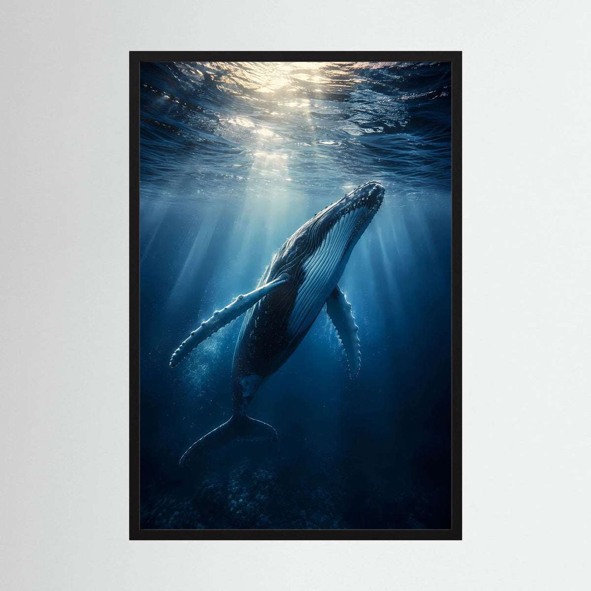 Poster im Hochformat mit Buckelwal unter Wasser, in dunklem schwarzen Rahmen