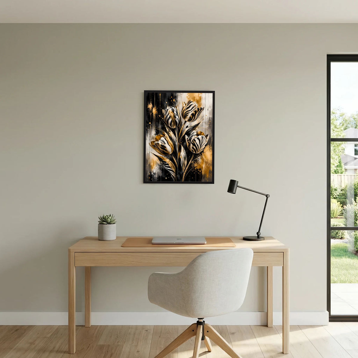 Wandposter mit abstrakten Tulpenmotive, Schwarz-Weiß-Gold, im schwarzen Rahmen