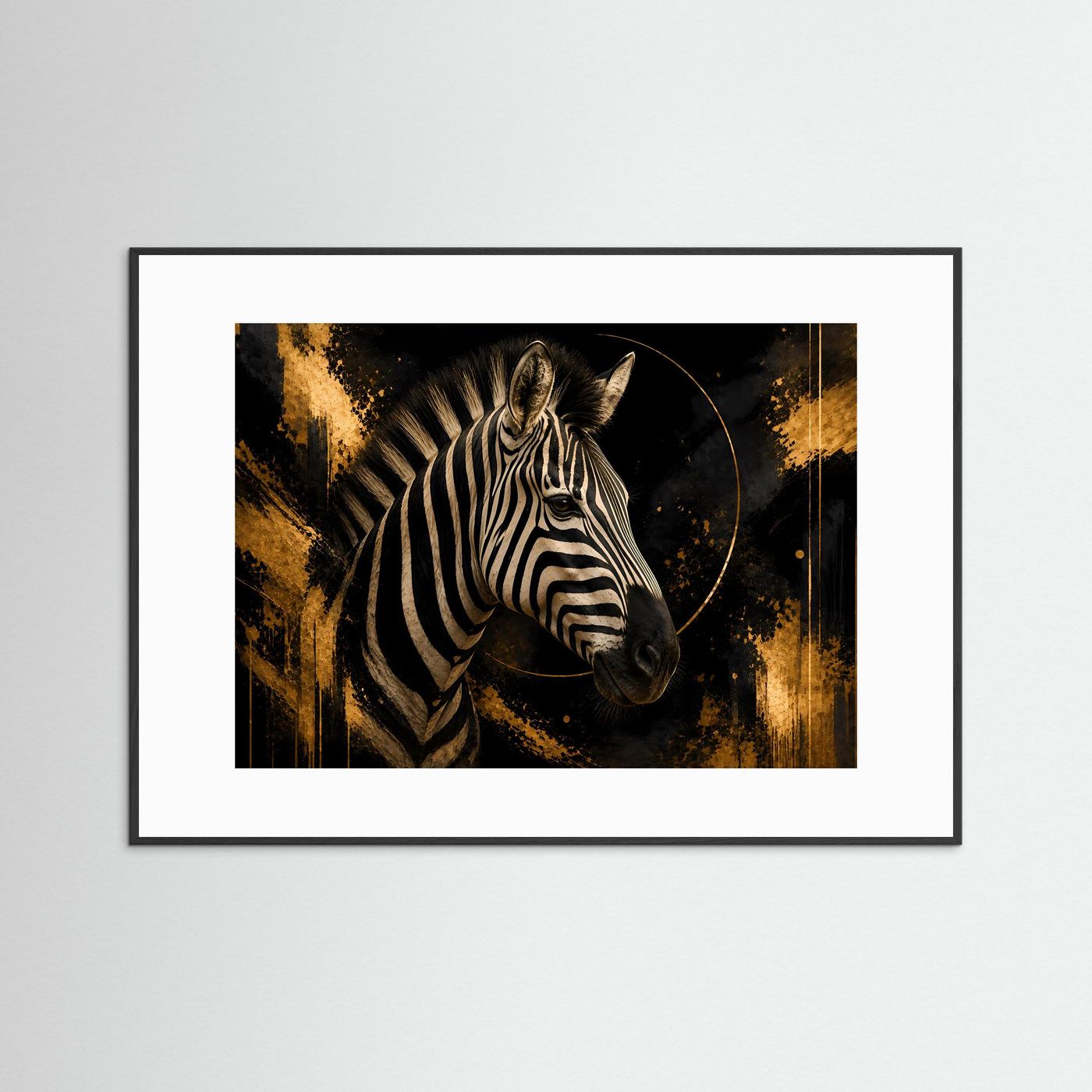 Zebraporträt in Schwarz und Gold, mit schwarzem Rahmen und weißem Passepartout.