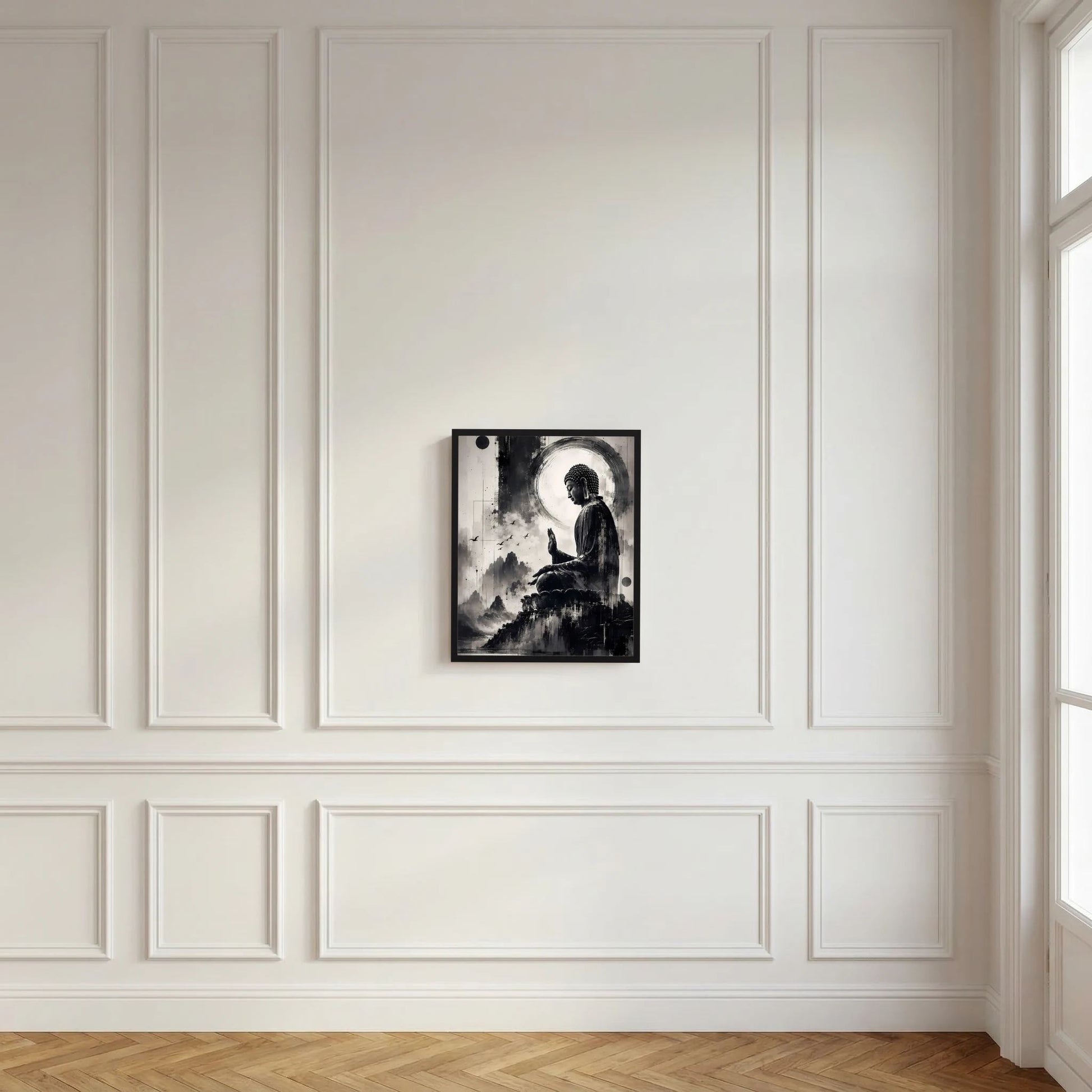 Schwarzweißes Buddha-Zen-Poster im Rahmen vor weiß vertäfelter Wand