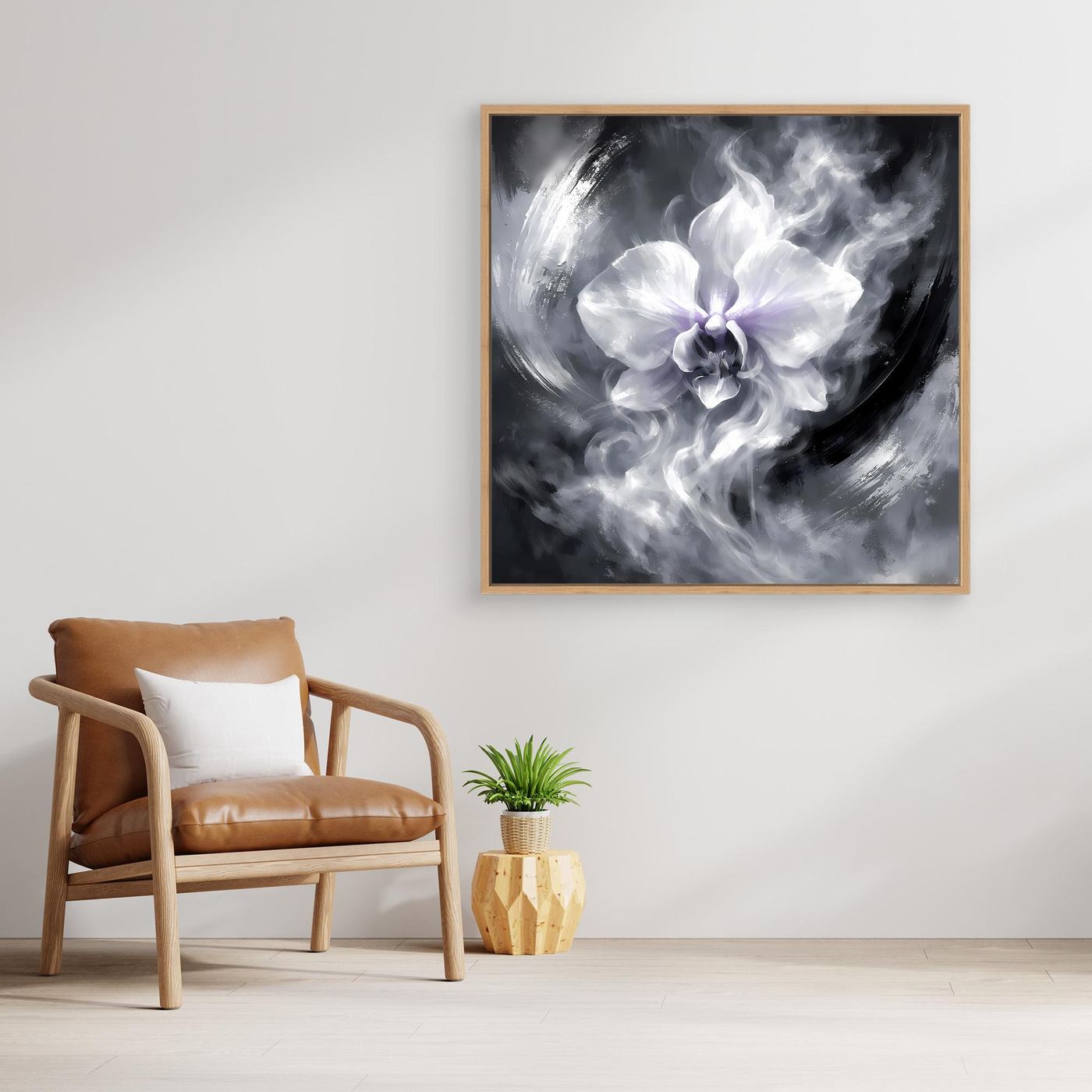 Eichfarben gerahmtes Leinwandbild mit abstrakter Orchidee in Schwarz-Weiß und Violettakzent