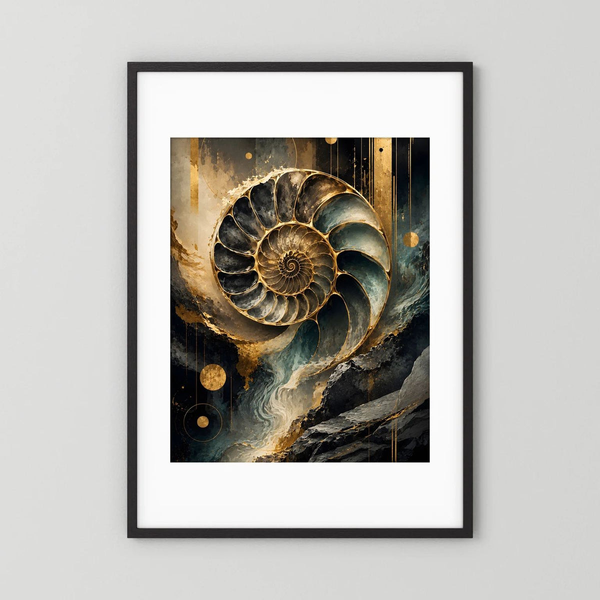 Poster im schwarzen Rahmen mit Ammonitenspirale im weißen Rand, Gold, Schwarz und Petrol