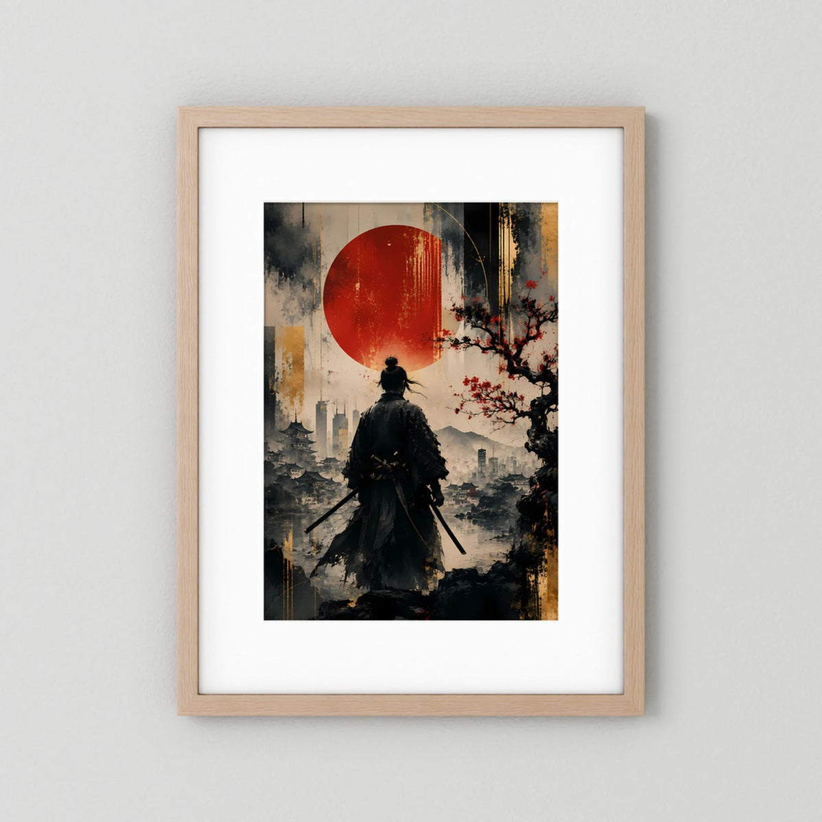 Hochformatiges Kunstposter im hellen Holzrahmen mit weißem Rand: Samurai, rote Sonne, Schwert