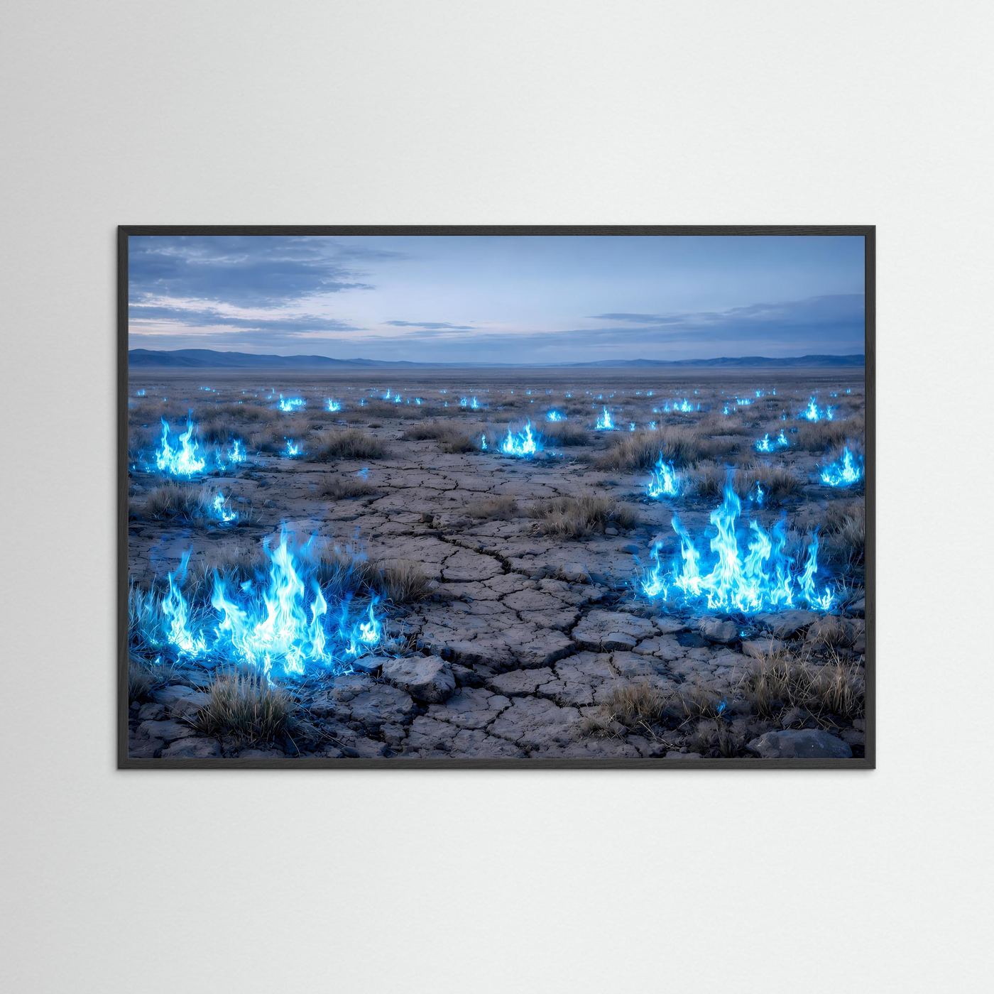 Gerahmtes Fantasy-Poster mit blau leuchtenden Irrlichtern in karger Landschaft, Querformat
