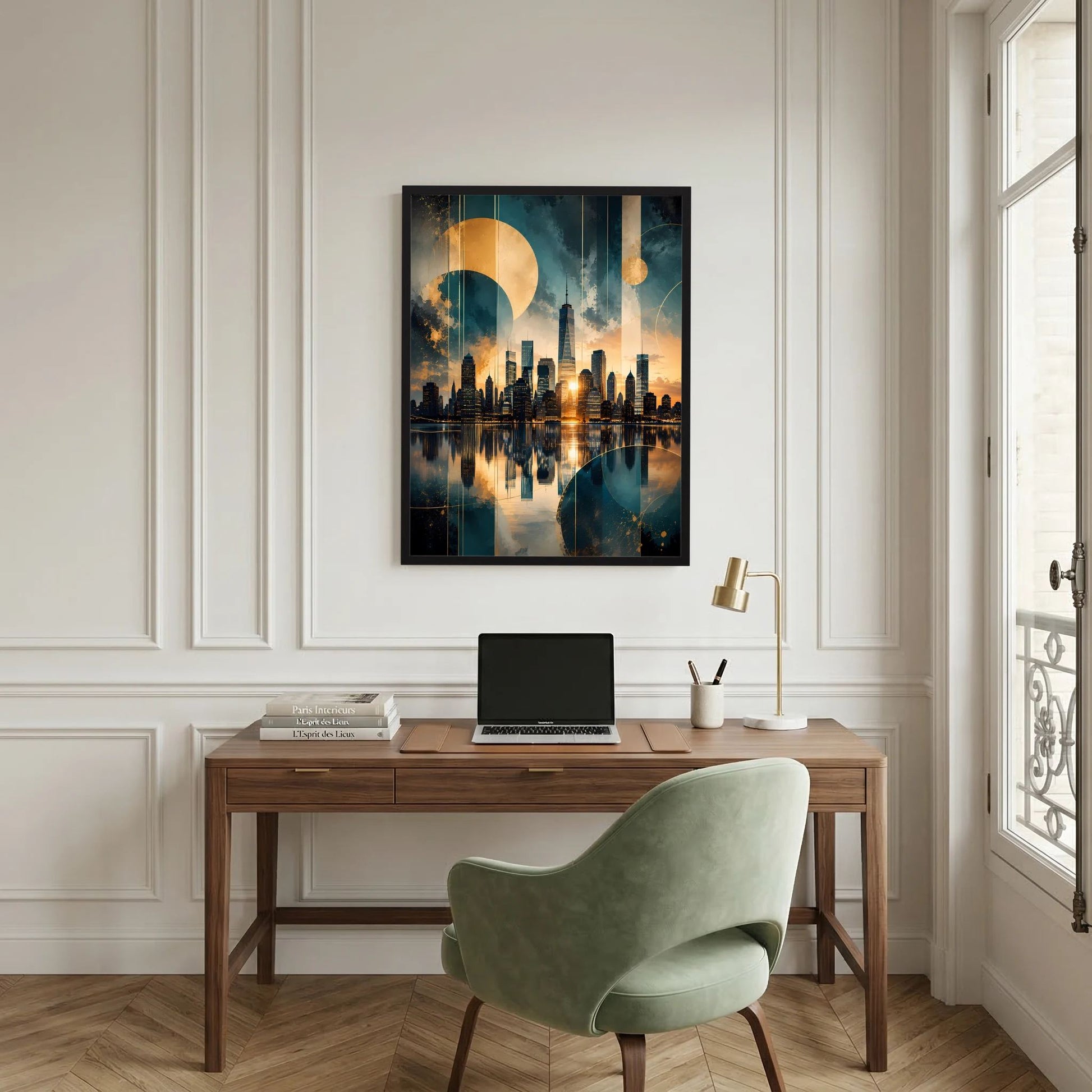 Hochformatiges Poster mit goldenen Halbmondelementen und City-Silhouette in Petrol, schwarzer Rahmen