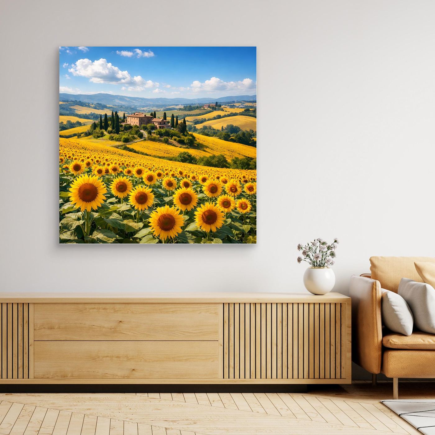 Leinwandbild mit Sonnenblumenfeld und toskanischer Hügellandschaft, quadratisch