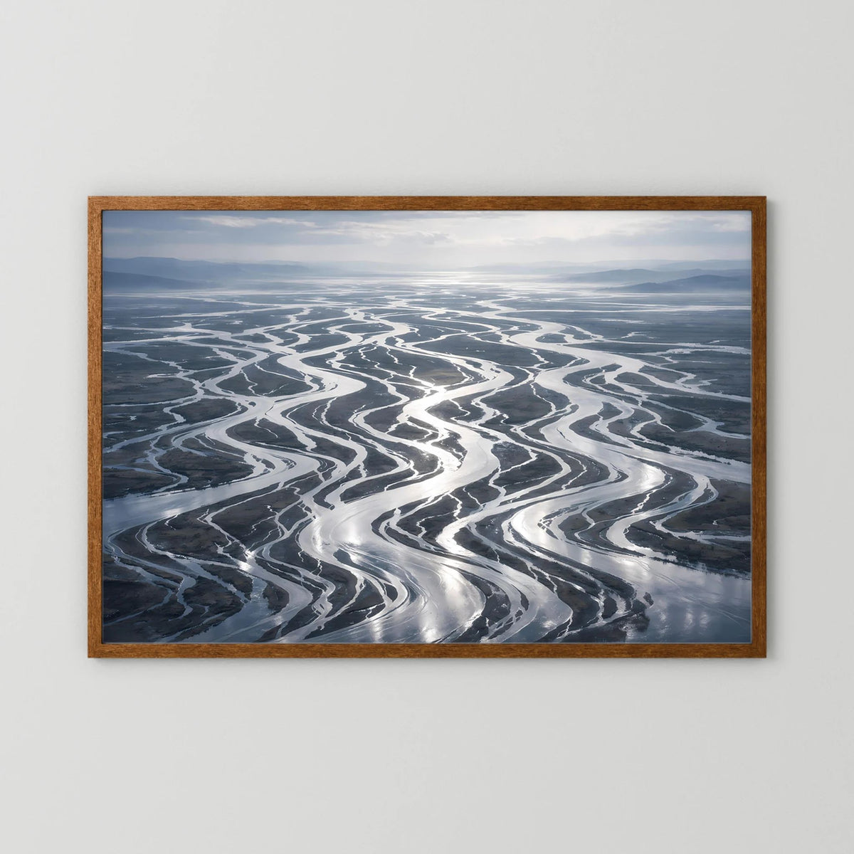 Wandbild Flussdelta aus Vogelperspektive, quer, brauner Holzrahmen