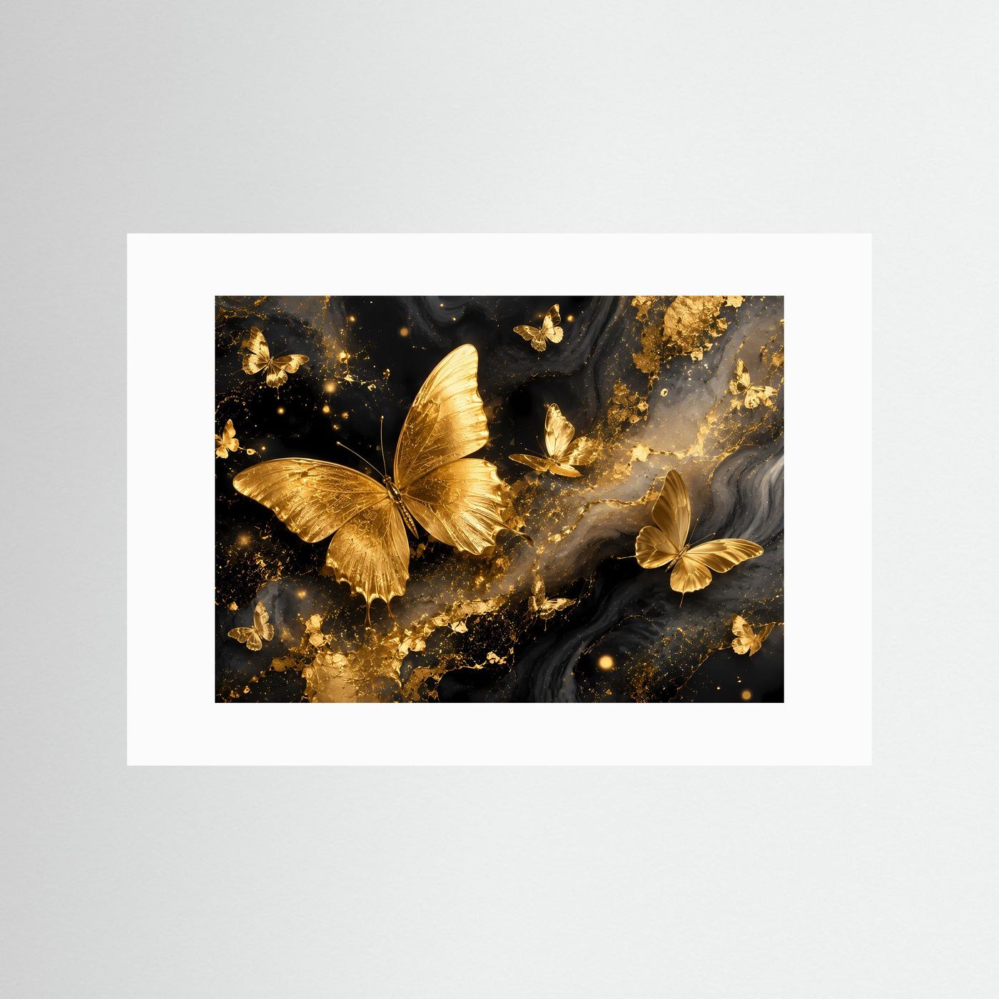 Goldene Schmetterlinge Poster | Luxuriöse Schmetterling Wandkunst in Gold | Abstrakte Schwarz Gold Kunst | Elegantes Premium Leinwandbild | Moderne Wall Art