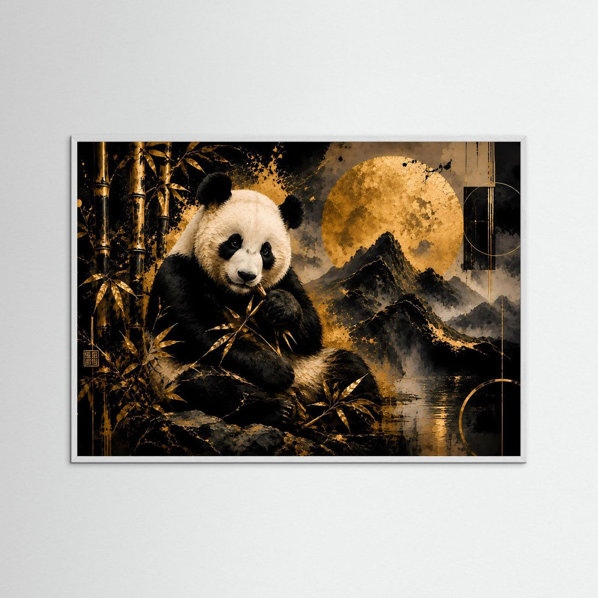 Gerahmtes Poster im Querformat: Panda mit Bambus vor dunklen Bergen