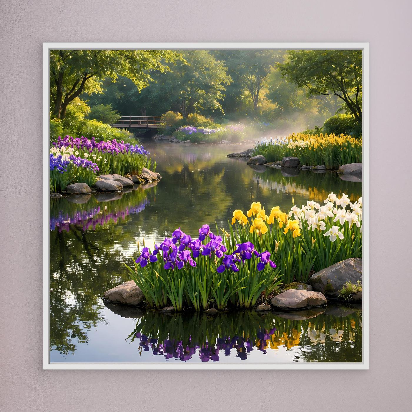 Gerahntes Leinwandbild mit lila Schwertlilien am Teich und gelben Blüten, Spiegelung