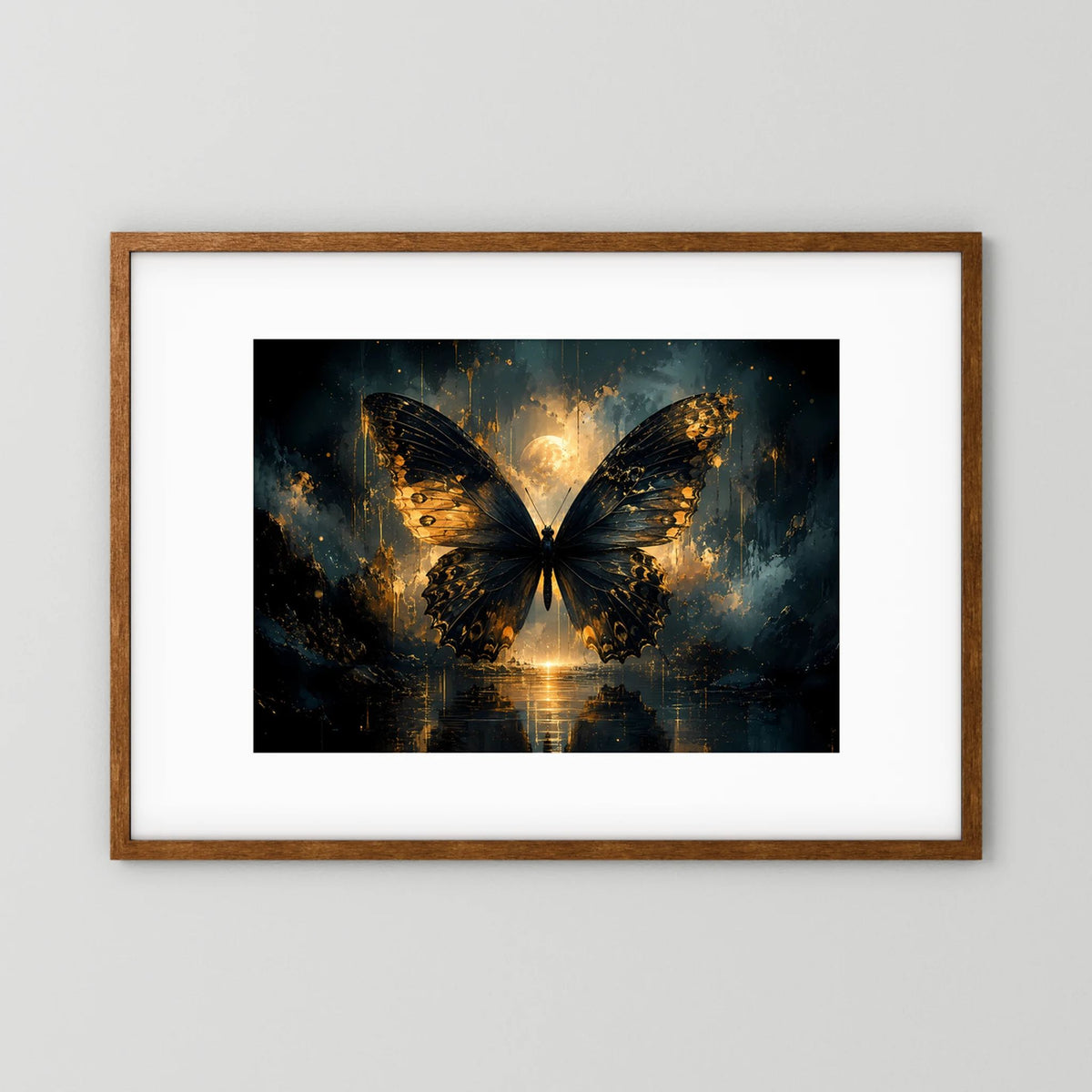 Gerahmtes Schmetterlingsposter mit goldener Butterfly-Grafik, dunkler Holzrahmen