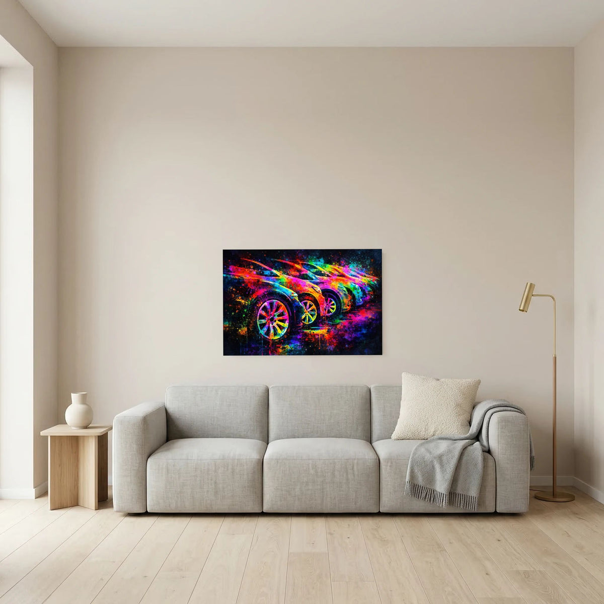 Wandposter mit drei Sportwagen in bunten Lichtspuren, klein an der Wand