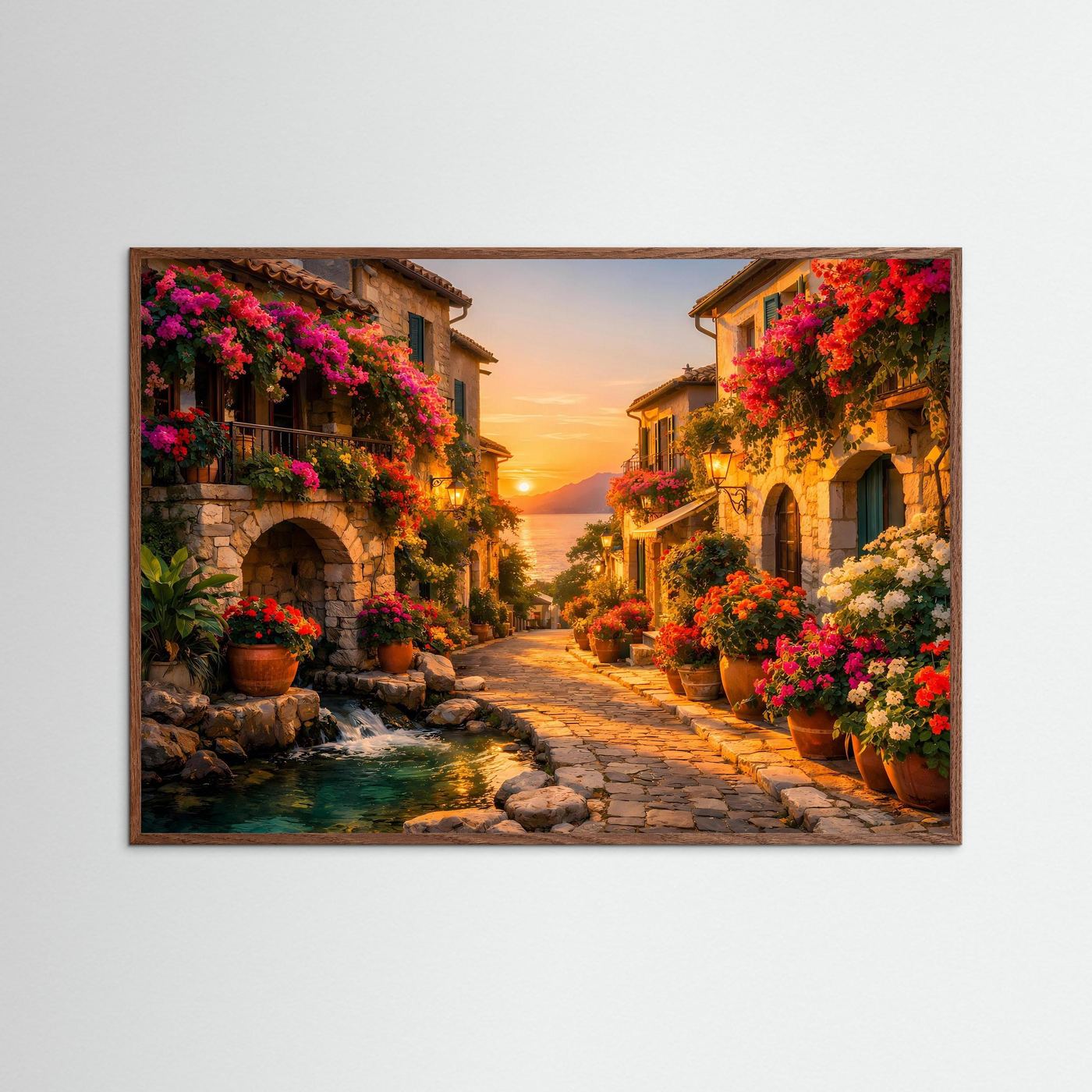 Gerahmtes Wandbild: mediterrane Gasse mit Blumen und Bach bei Abenddämmerung, brauner Rahmen