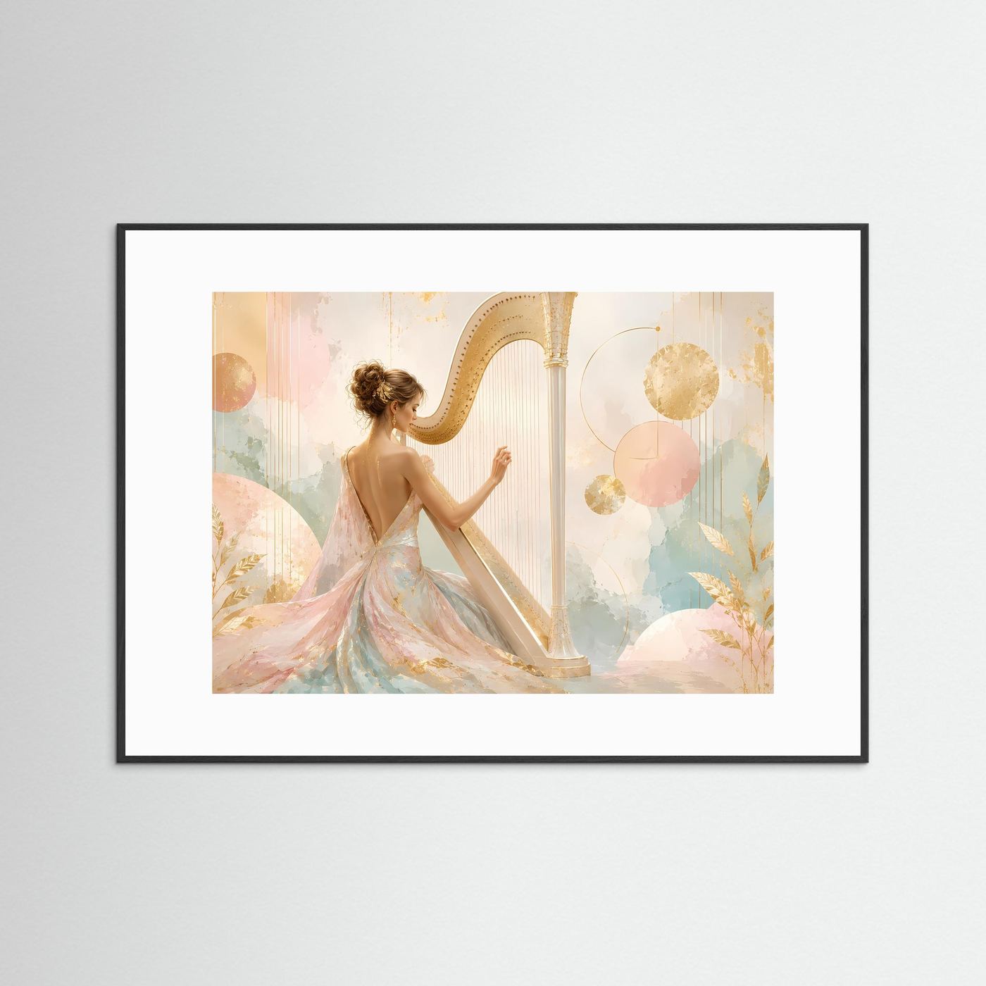 Querformatiger Kunstdruck: Harfenistin im Pastellkleid mit Harfe, schwarzer Rahmen, weiß