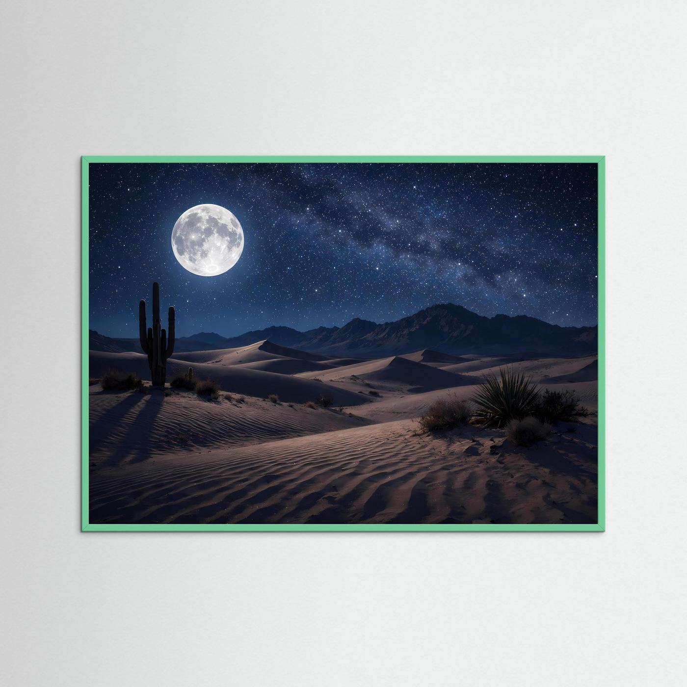 Poster im Querformat: Mond über Wüste mit Sternenhimmel und Dünen, grüner Rahmen