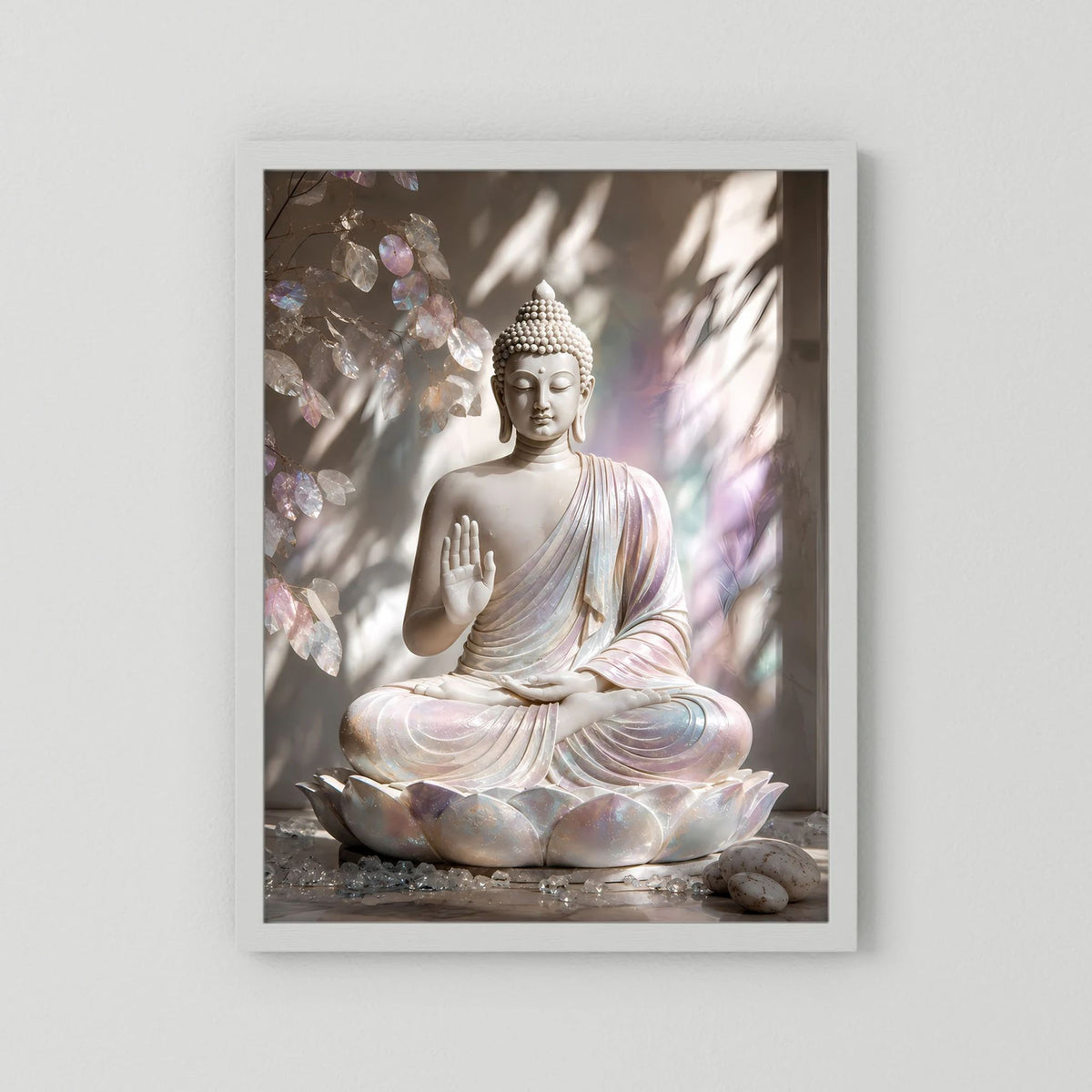 Poster mit sitzendem Buddha auf Lotus, weißer Rahmen und hellem Passepartout