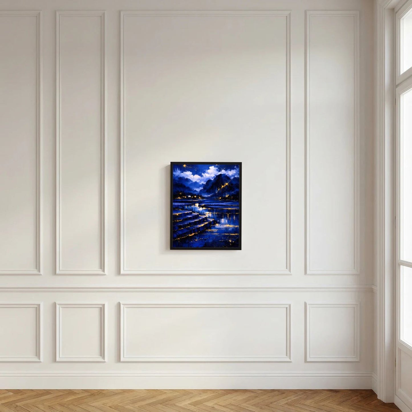 Hochformatiges Wandbild-Poster mit blauer Nachtlandschaft und goldenen Lichtlinien am See