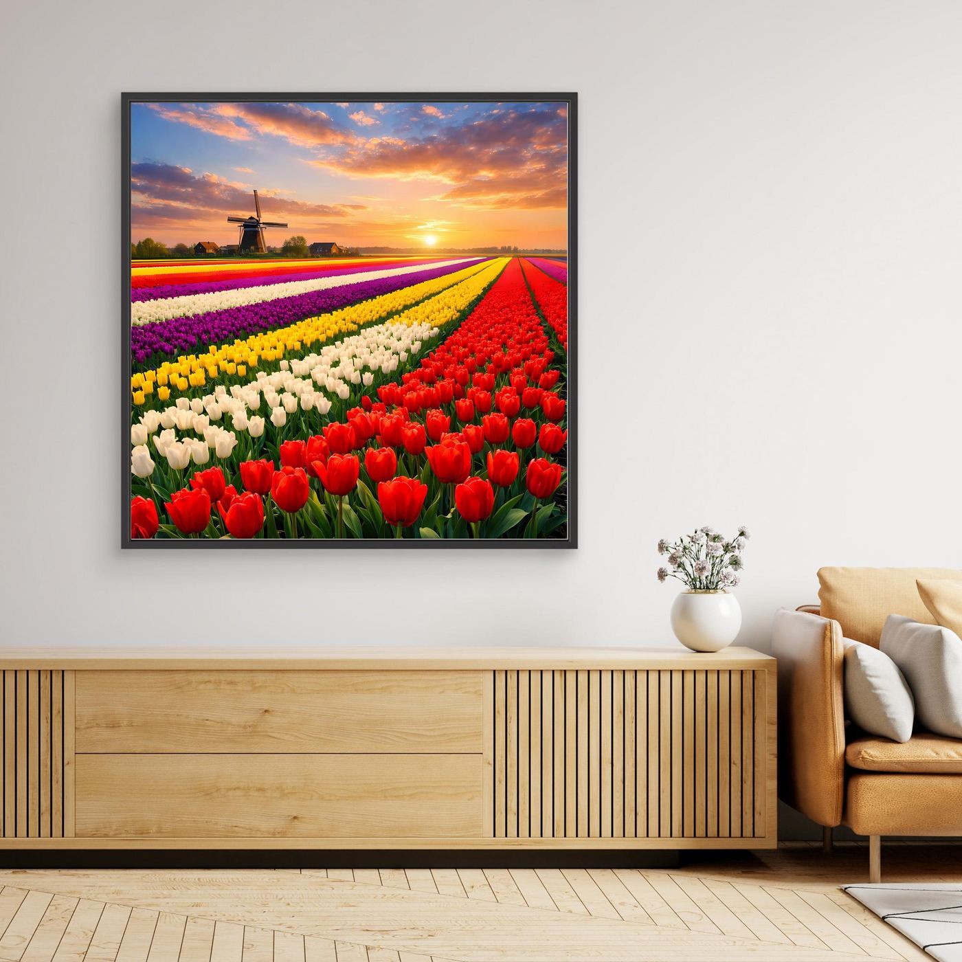 Leinwandbild mit schwarzem Rahmen: Tulpenfeld Rot/Gelb/Lila mit Windmühle