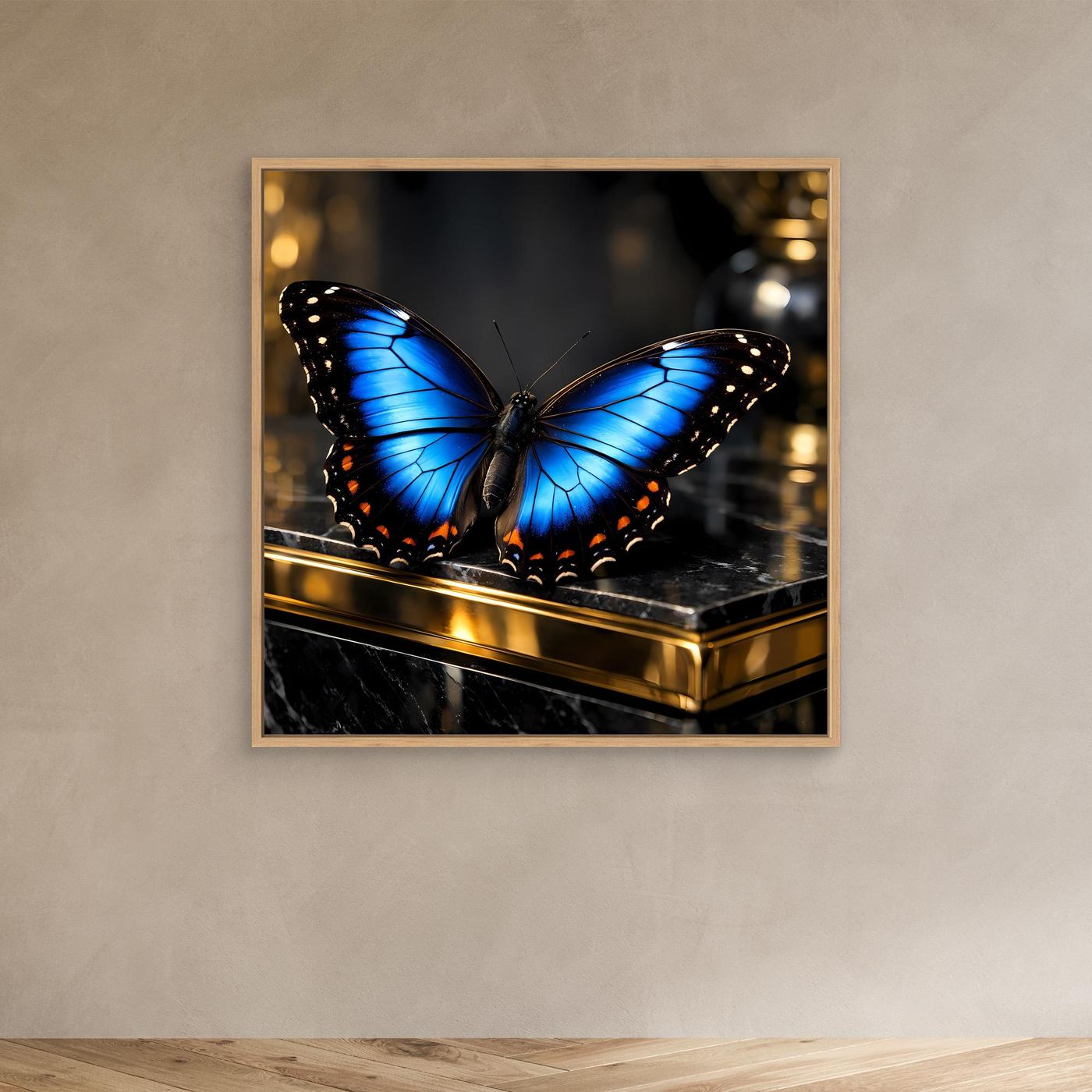Wandbild mit blauen Schmetterlingsflügeln und goldener Kante, Eichenholzrahmen