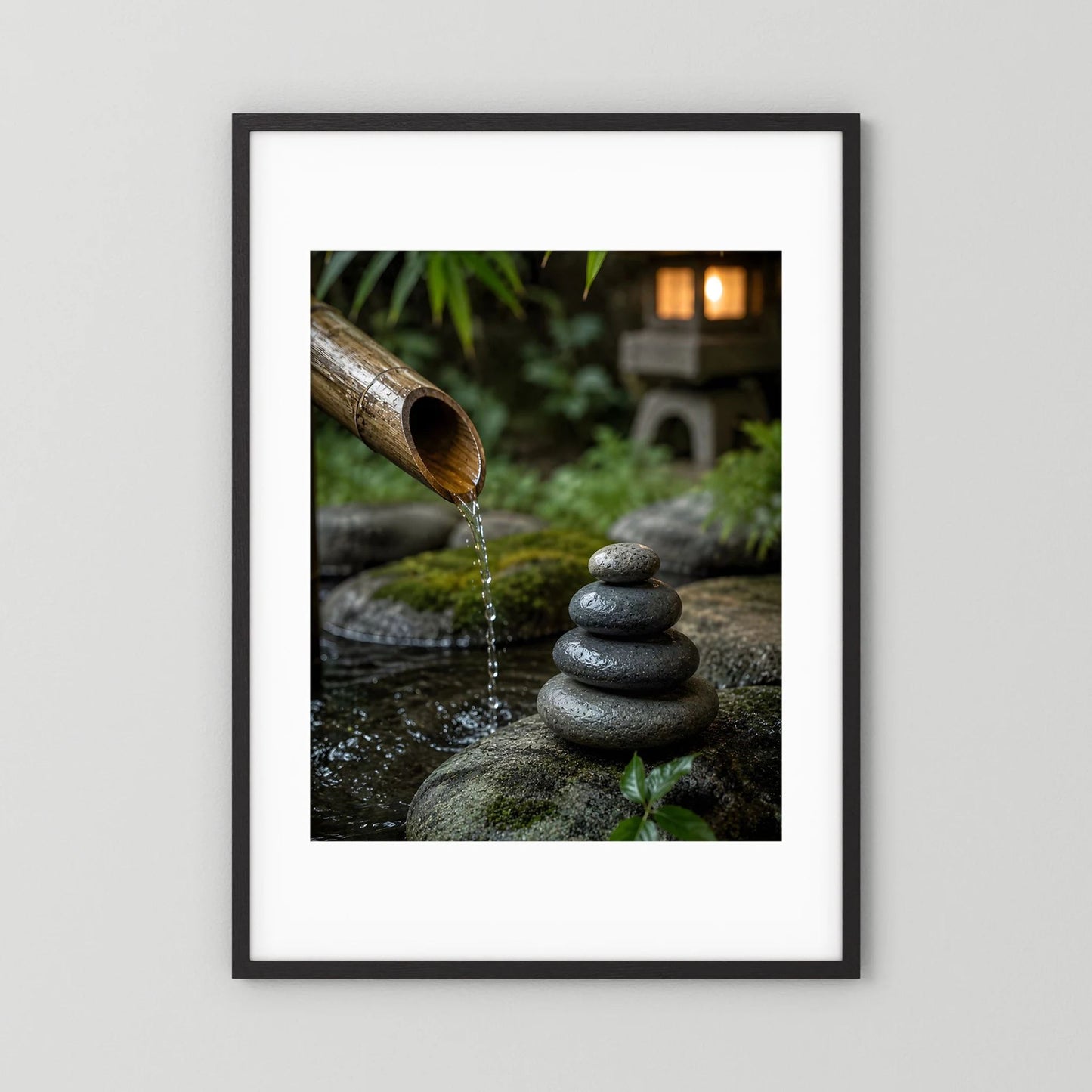 Poster mit weißem Passepartout und schwarzem Rahmen: Bambusrohr, fließendes Wasser, Steinturm