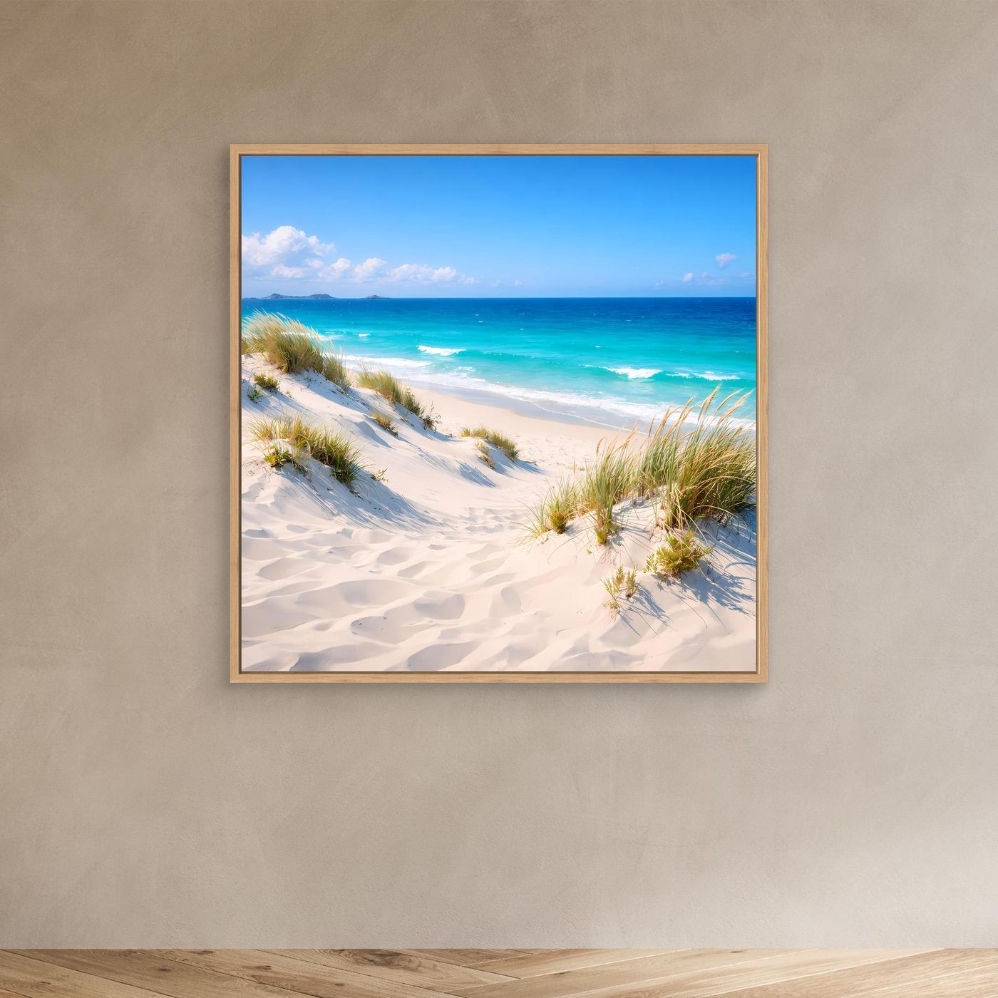 Leinwandbild mit Dünen am Strand, türkises Meer und hellem Sand, Eichenrahmen im Raum