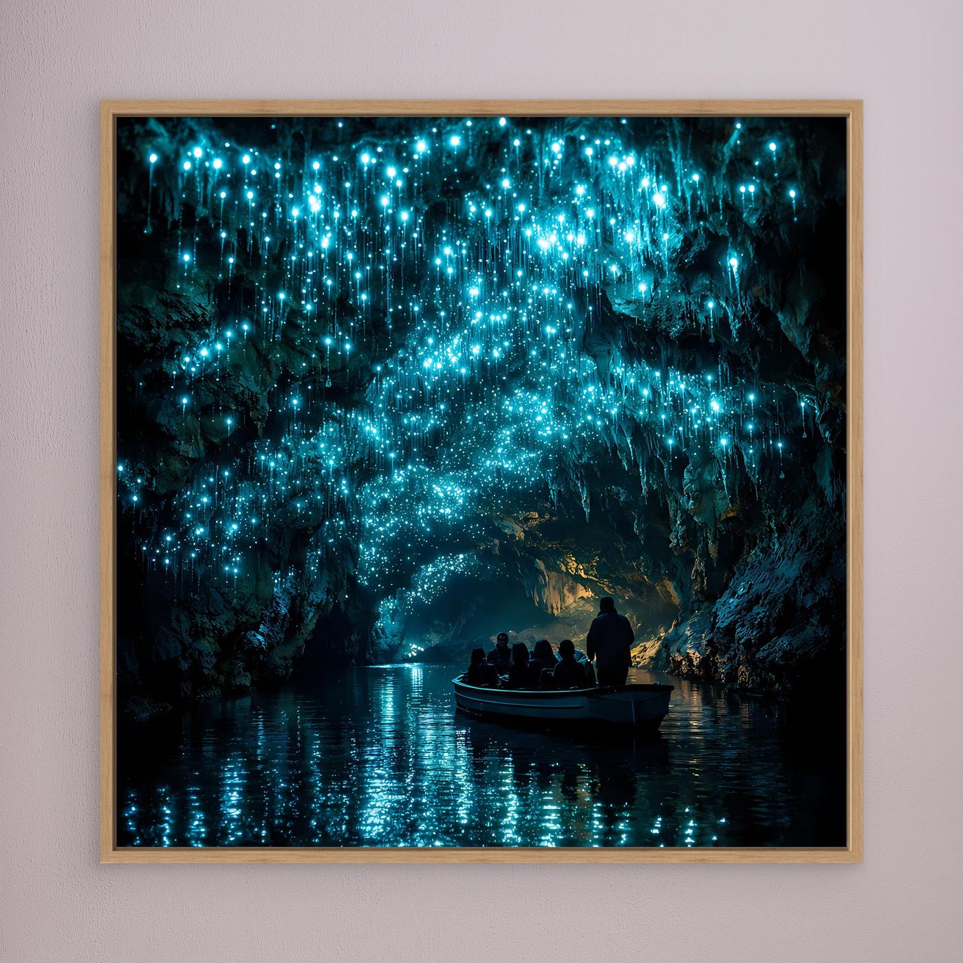 Leinwandbild mit Holzrahmen: Höhle mit blau leuchtenden Glühwürmchen und Boot am Fluss