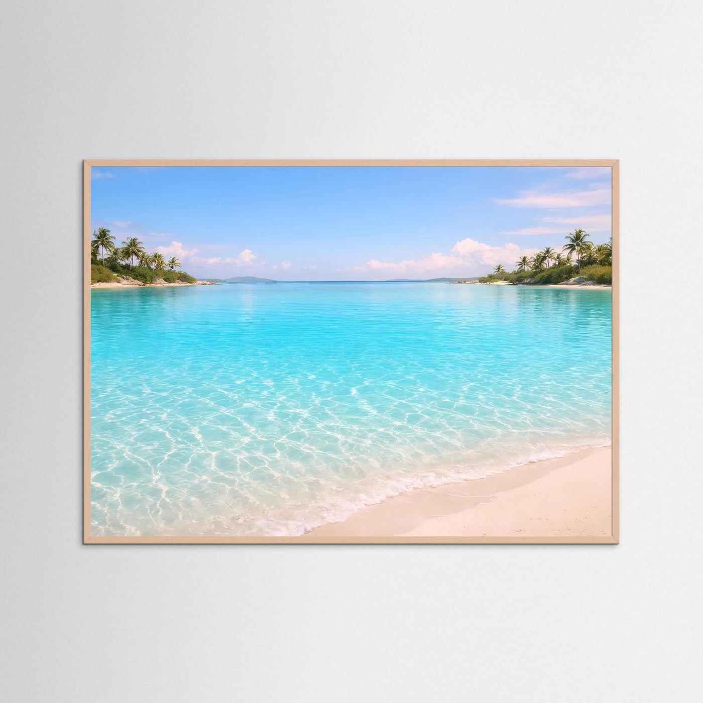 Strandposter Panorama mit türkisblauem Wasser, Sandstrand und Palmen im rosefarbenen Holzrahmen