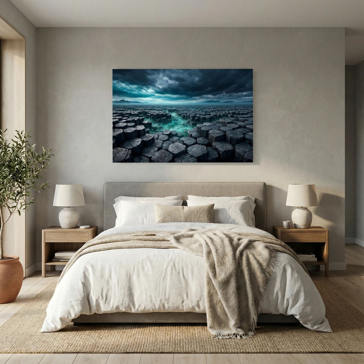 Wandbild im Querformat: Basaltsäulen über dunklem Gestein, türkis leuchtende Strömung im Wasser