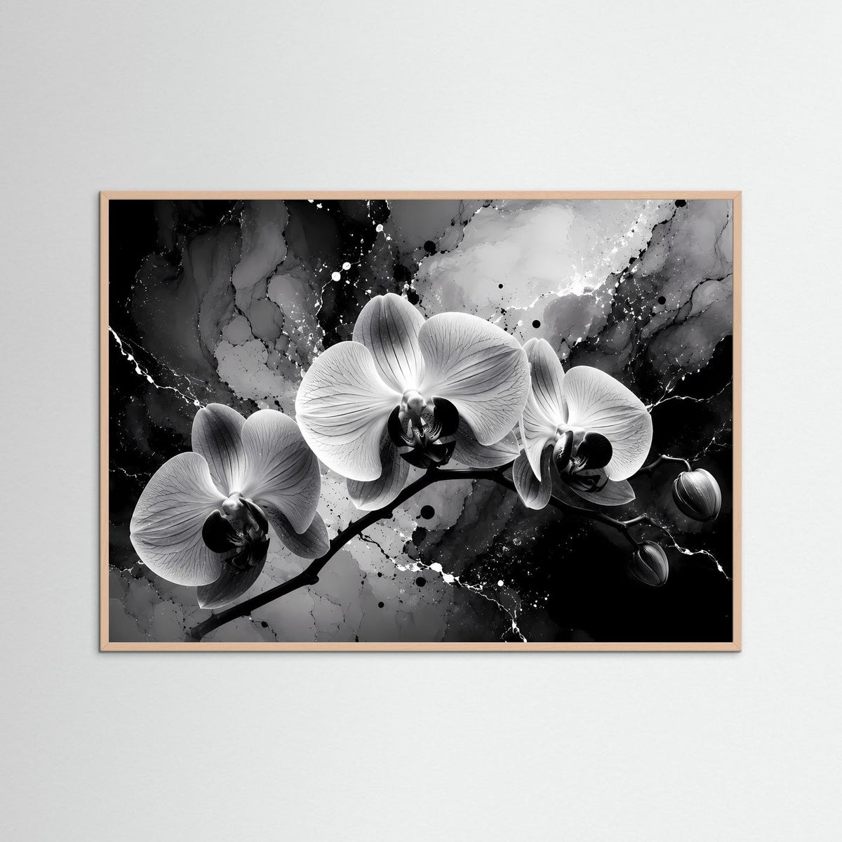 Orchideen-Wandbild mit schwarz-weißem Motiv und weißen Orchideenblüten im braunen Rahmen.