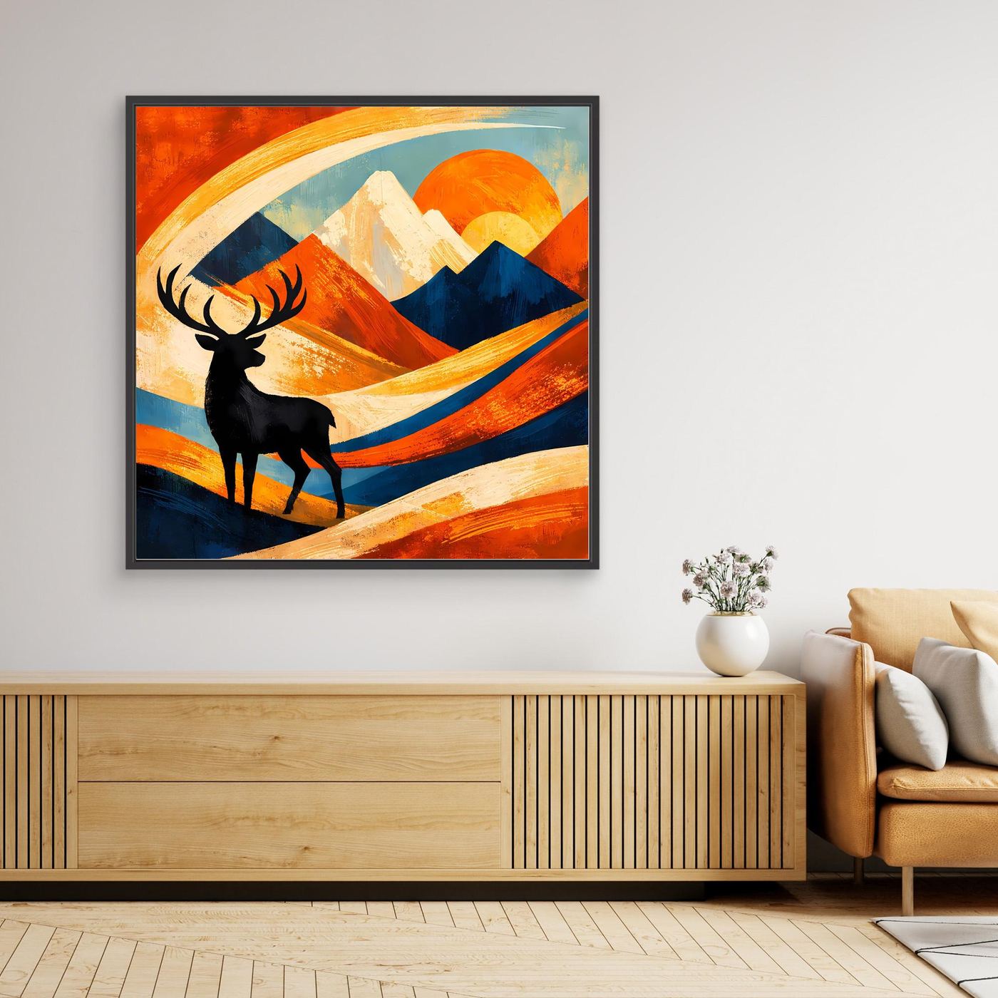 Gerahntes Leinwandbild mit abstrakter Berglandschaft und Hirsch, im dunklen Rahmen