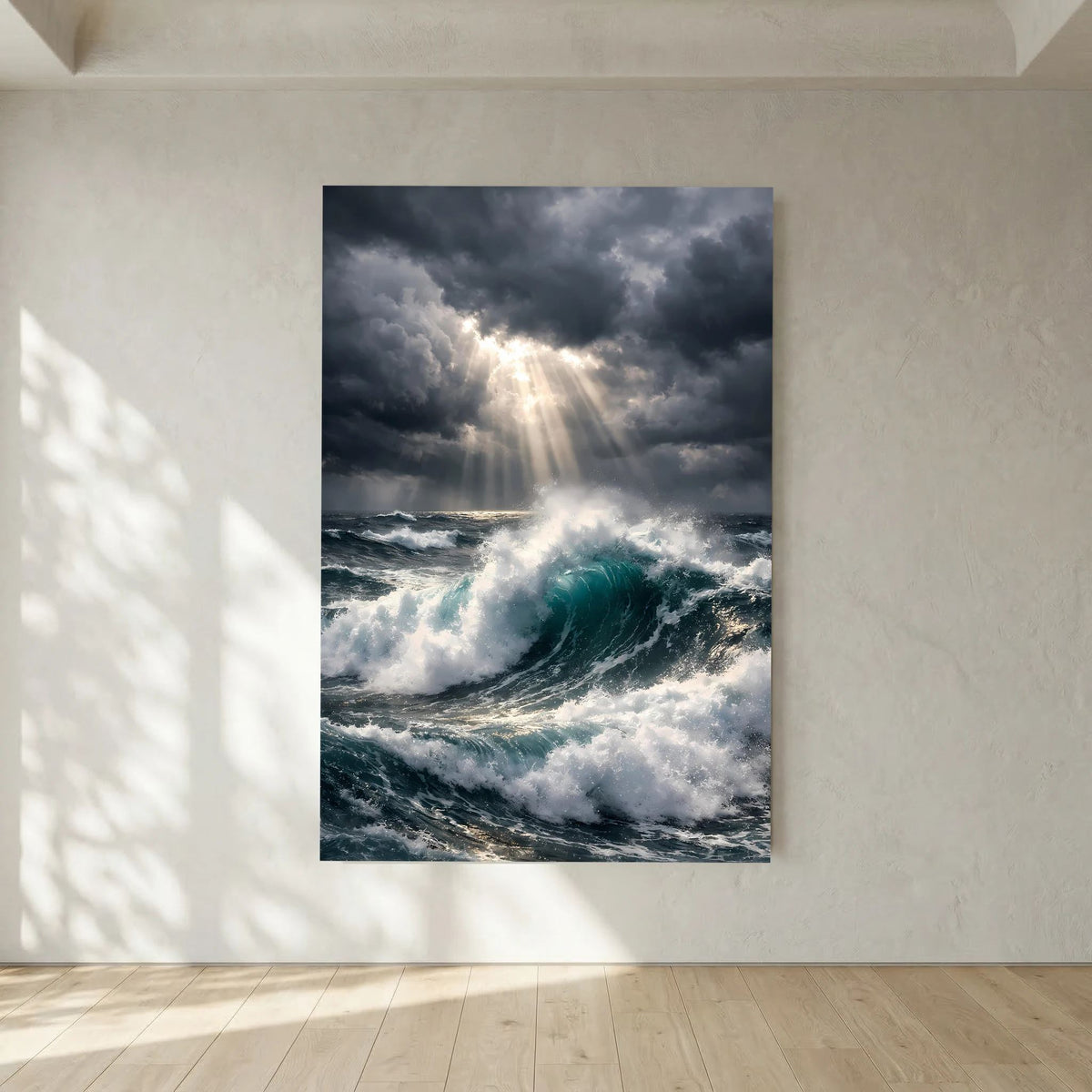 Wandbild mit Meeresschaum, dunklen Gewitterwolken und türkiser Welle mit Lichtstrahl