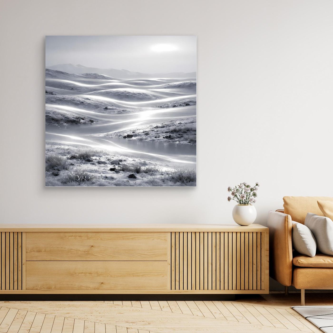 Leinwandbild ohne Rahmen mit Winterlandschaft: schneebedeckte Berge und helle Schneerinnen