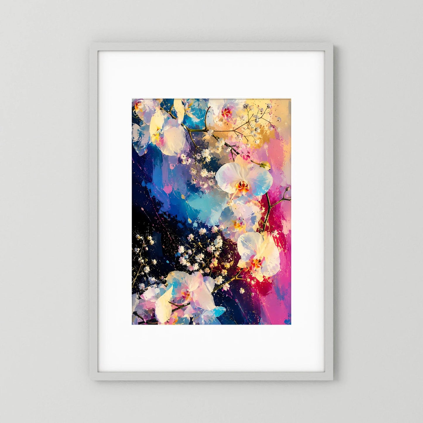 Abstraktes Blumenposter mit Orchideen in Pink und Blau, im weißen Rahmen, Hochformat