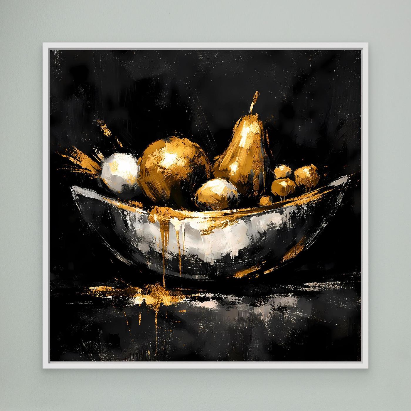 Leinwand Elegante Obstschale in Gold und Silber | Modernes Luxus Stillleben Wandbild