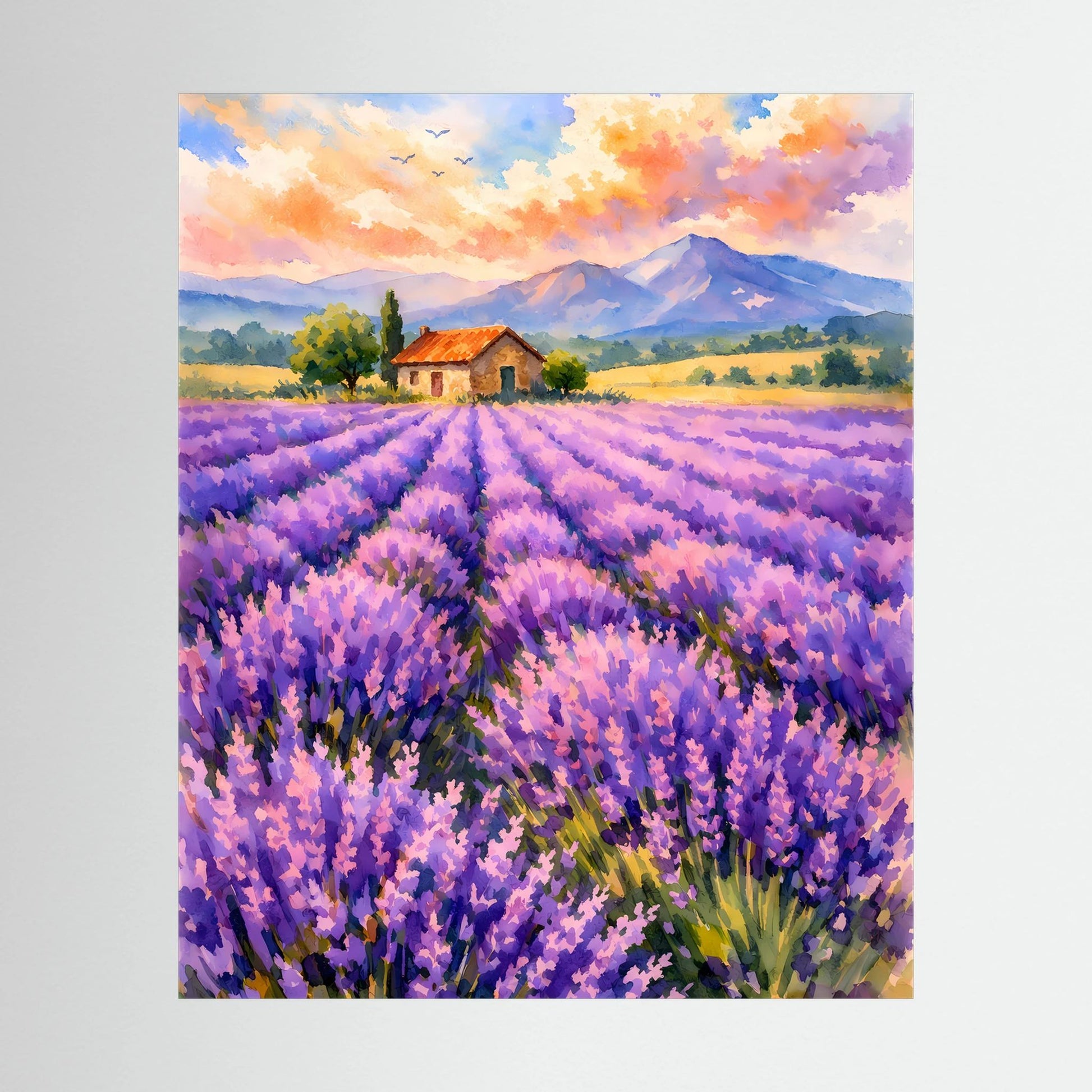 Poster im Hochformat: Lavendelfeld in der Provence mit Berghaus und lila Blumen